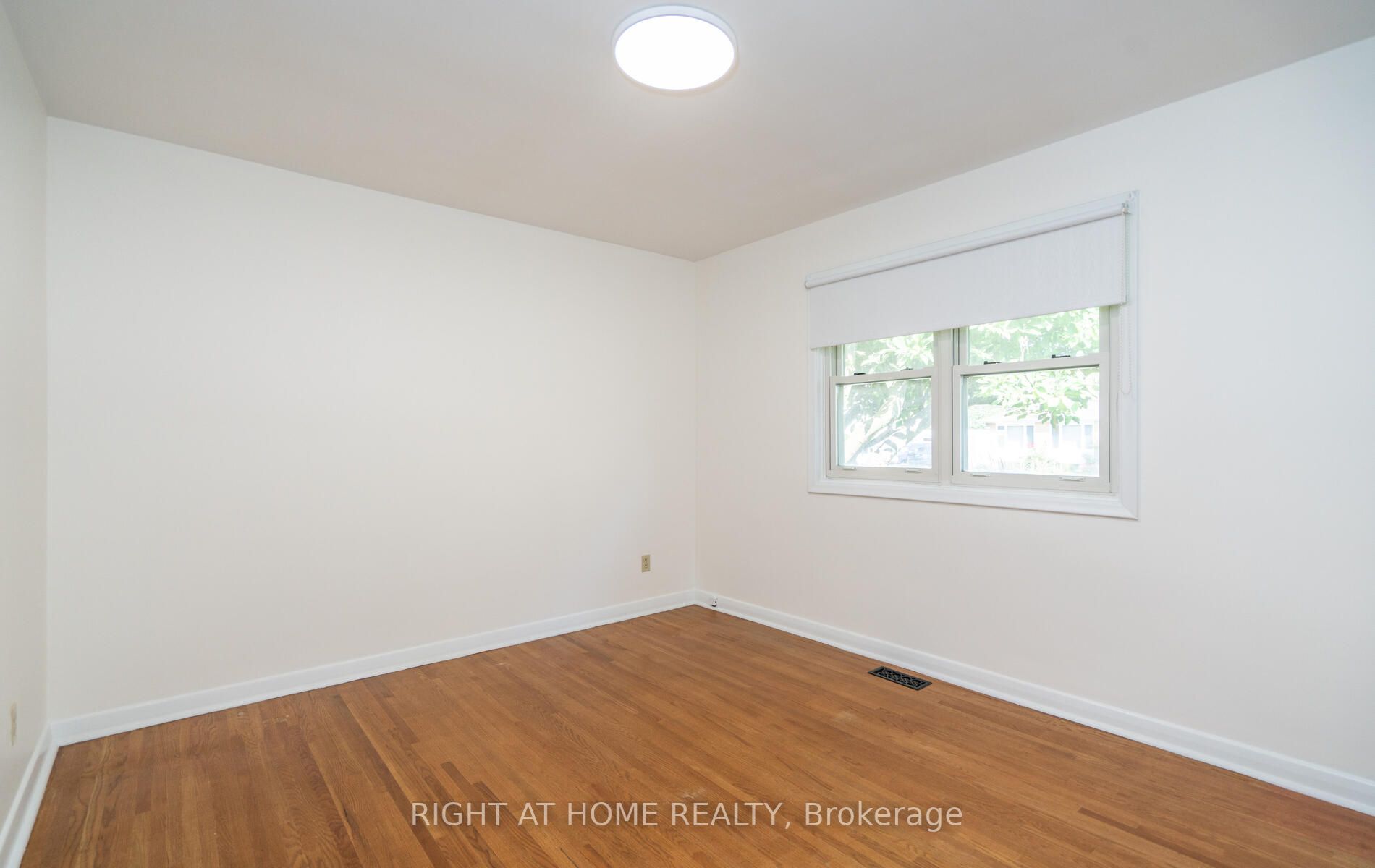 1204 Whittington Rd