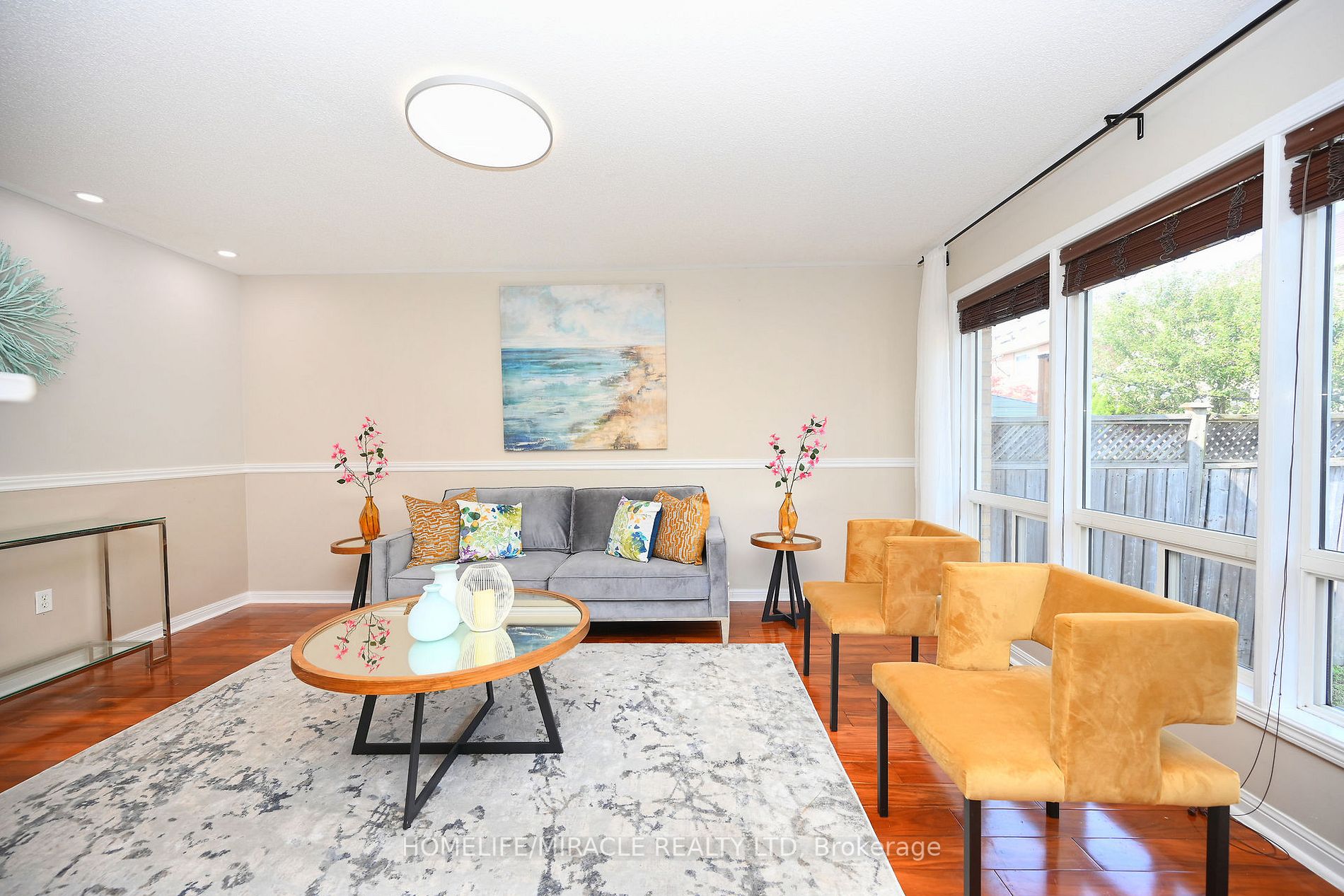 1118 Barclay Circ