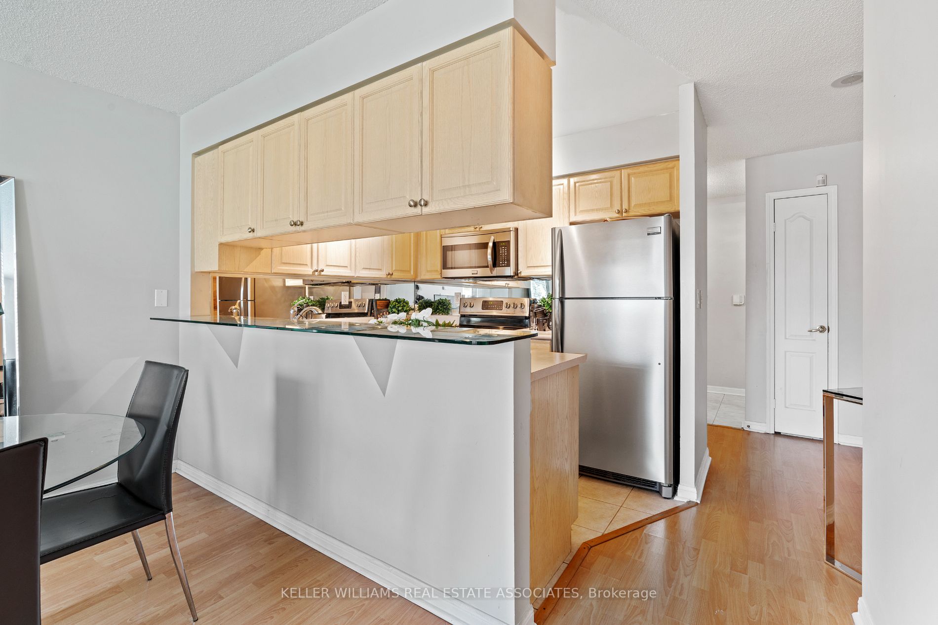 1150 Parkwest Pl, #107