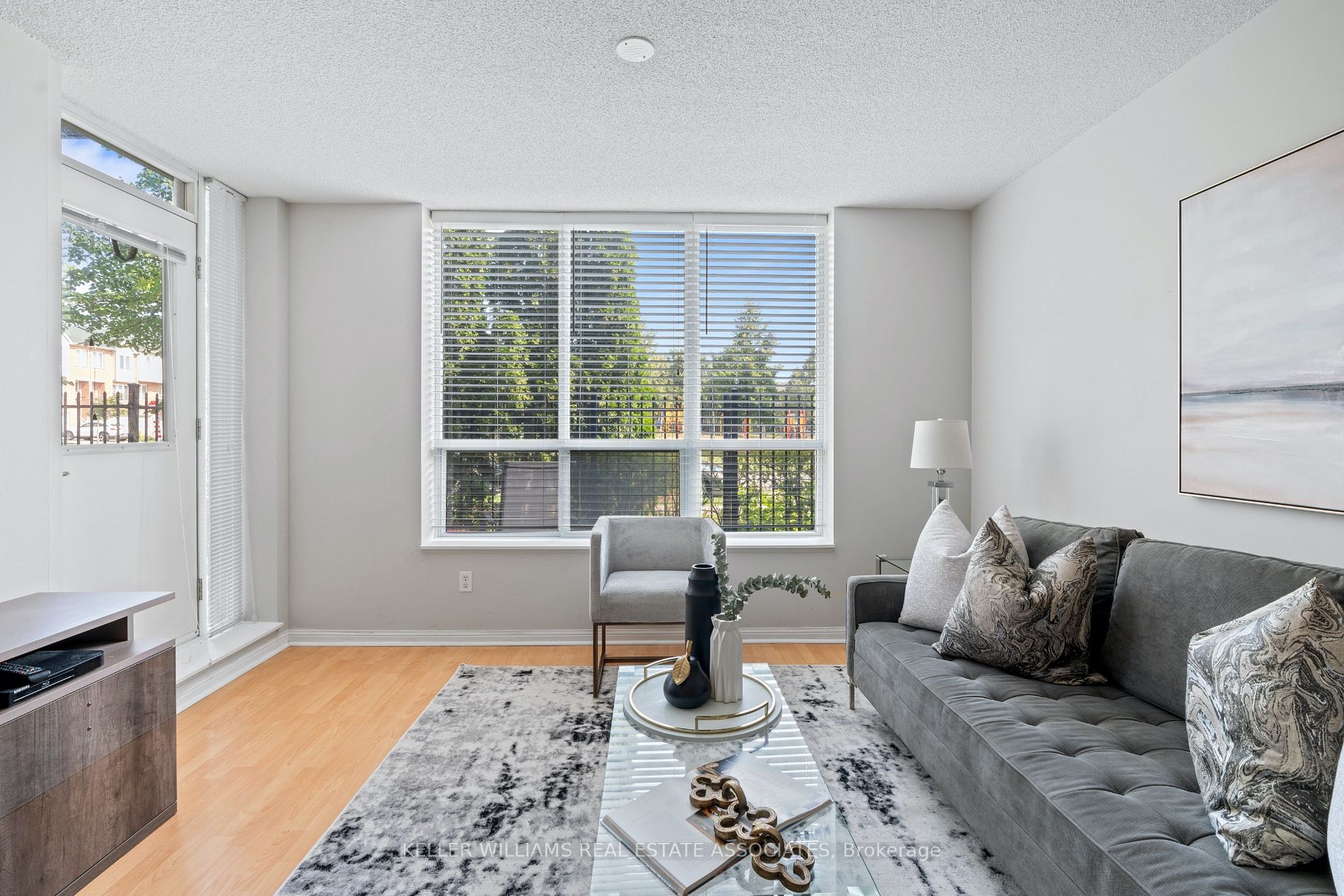 1150 Parkwest Pl, #107