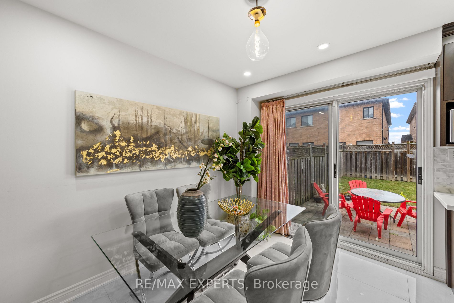 167 Zia Dodda Cres