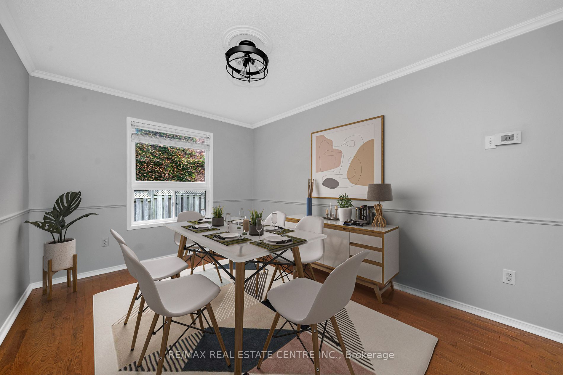 44 CURRY Crescent