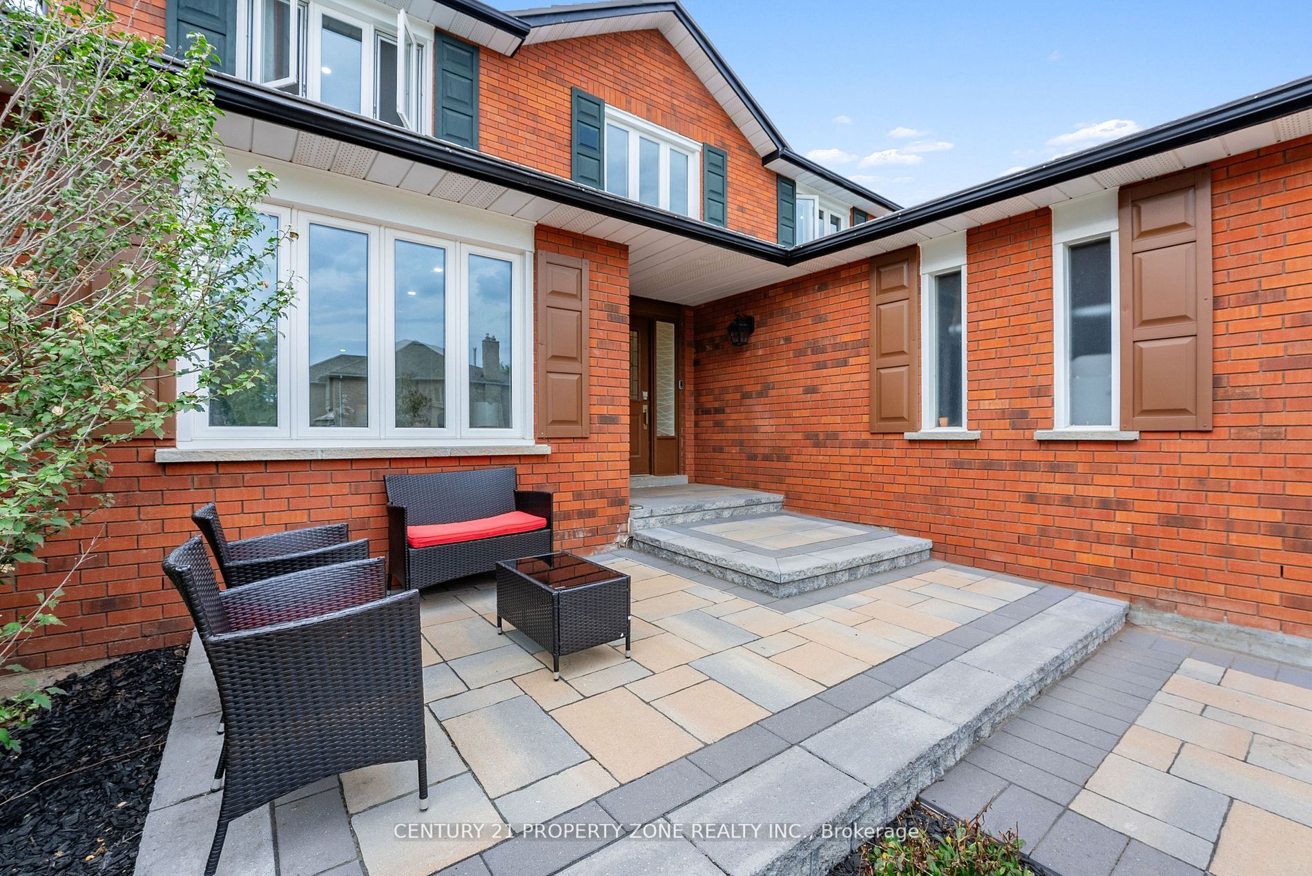 349 Summerchase Dr
