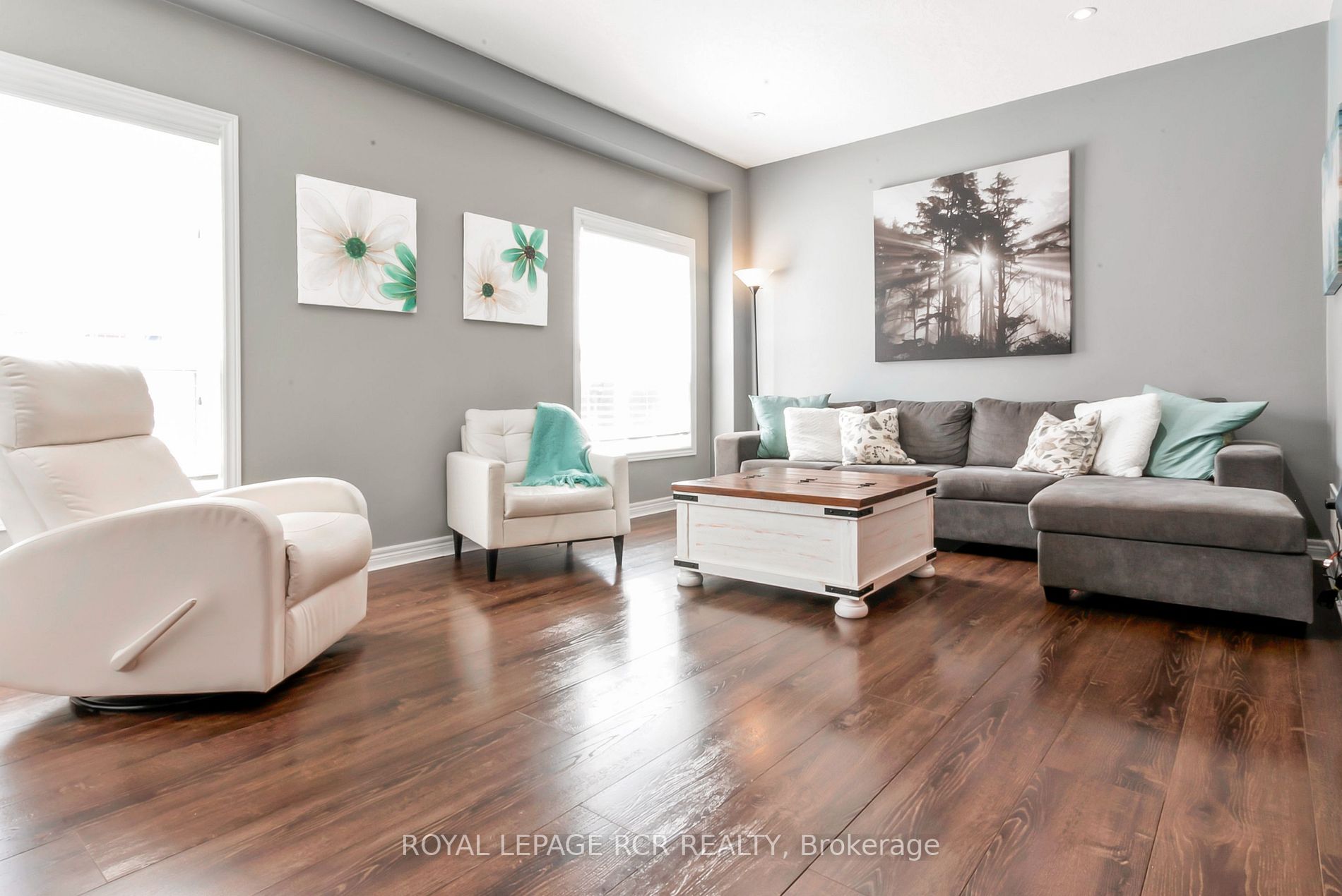 4 Fitzgerald St