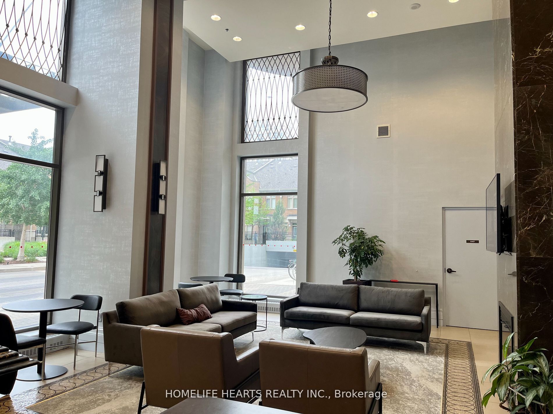 385 Prince Of Wales Dr, #1104