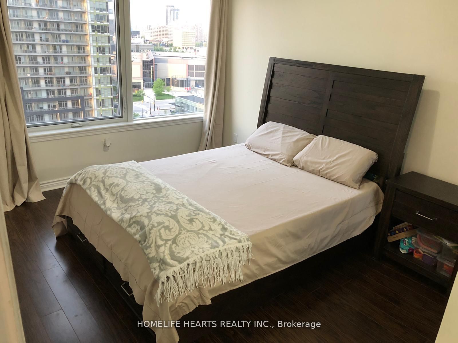 385 Prince Of Wales Dr, #1104