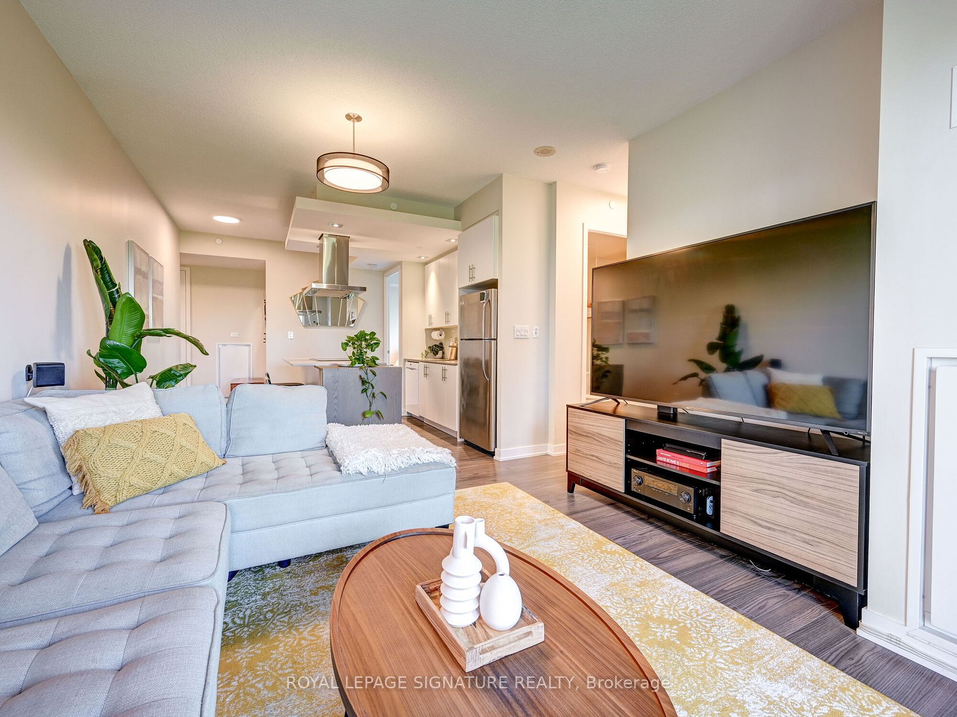 165 Legion Rd N, #624