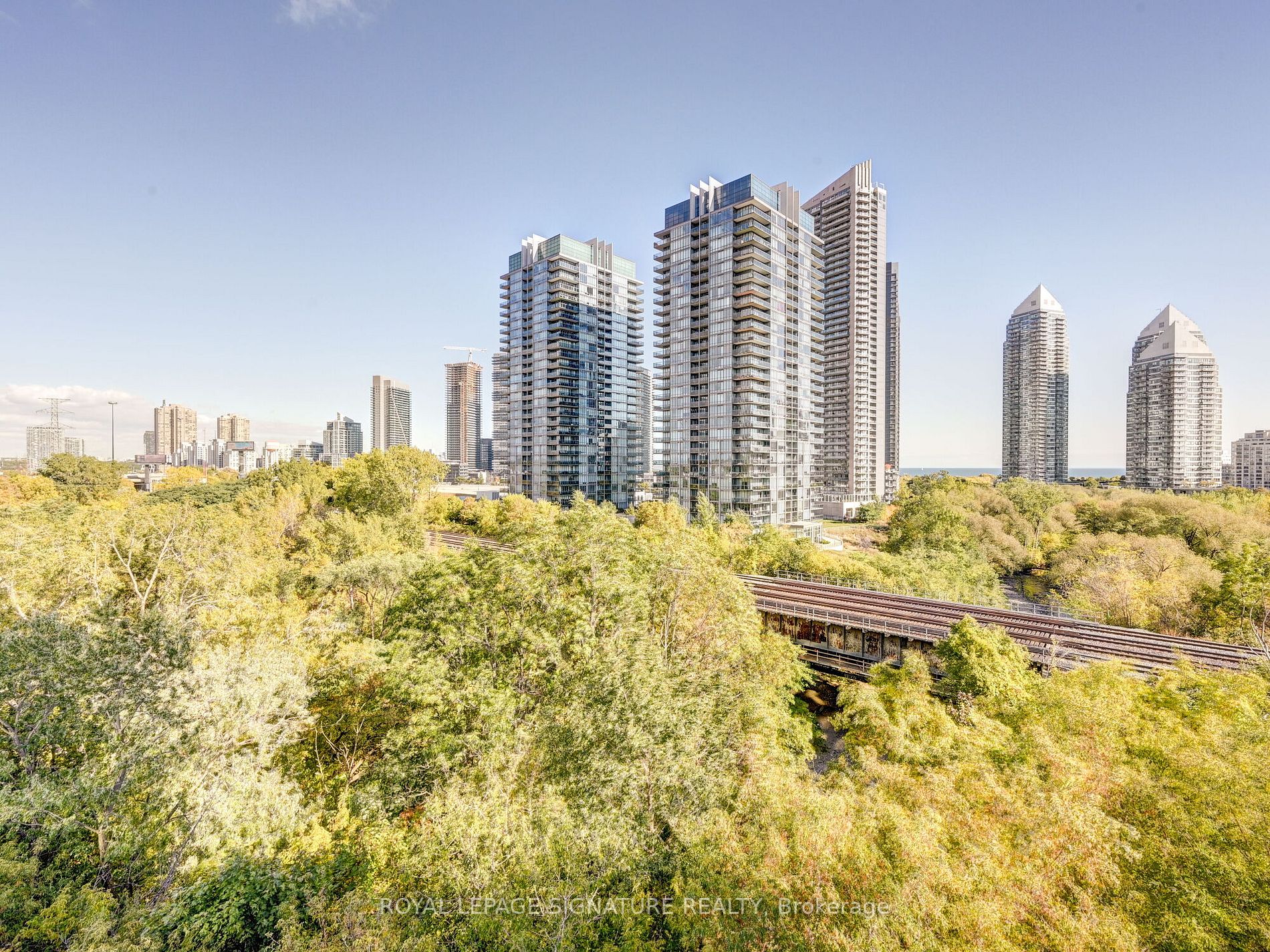 165 Legion Rd N, #624