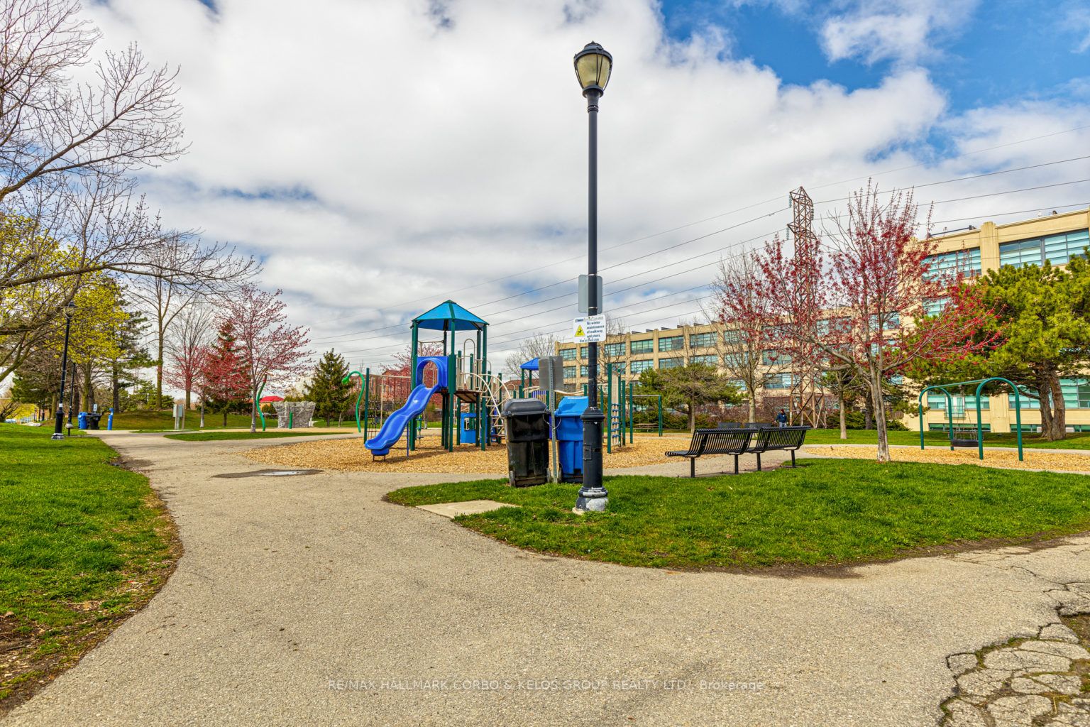 380 Hopewell Ave, #222
