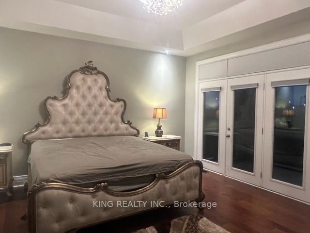 136 Coastline Dr