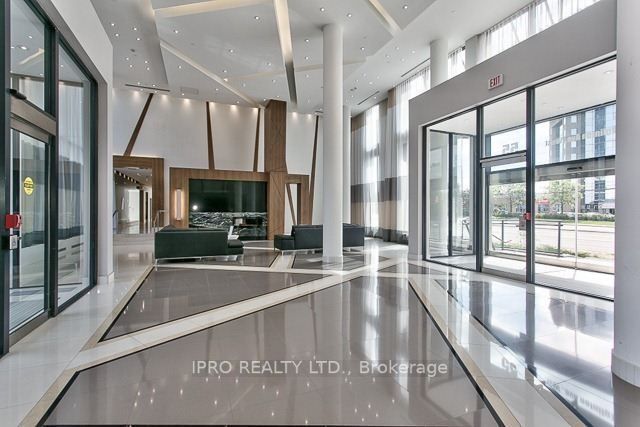 55 Eglinton Ave W, #1704