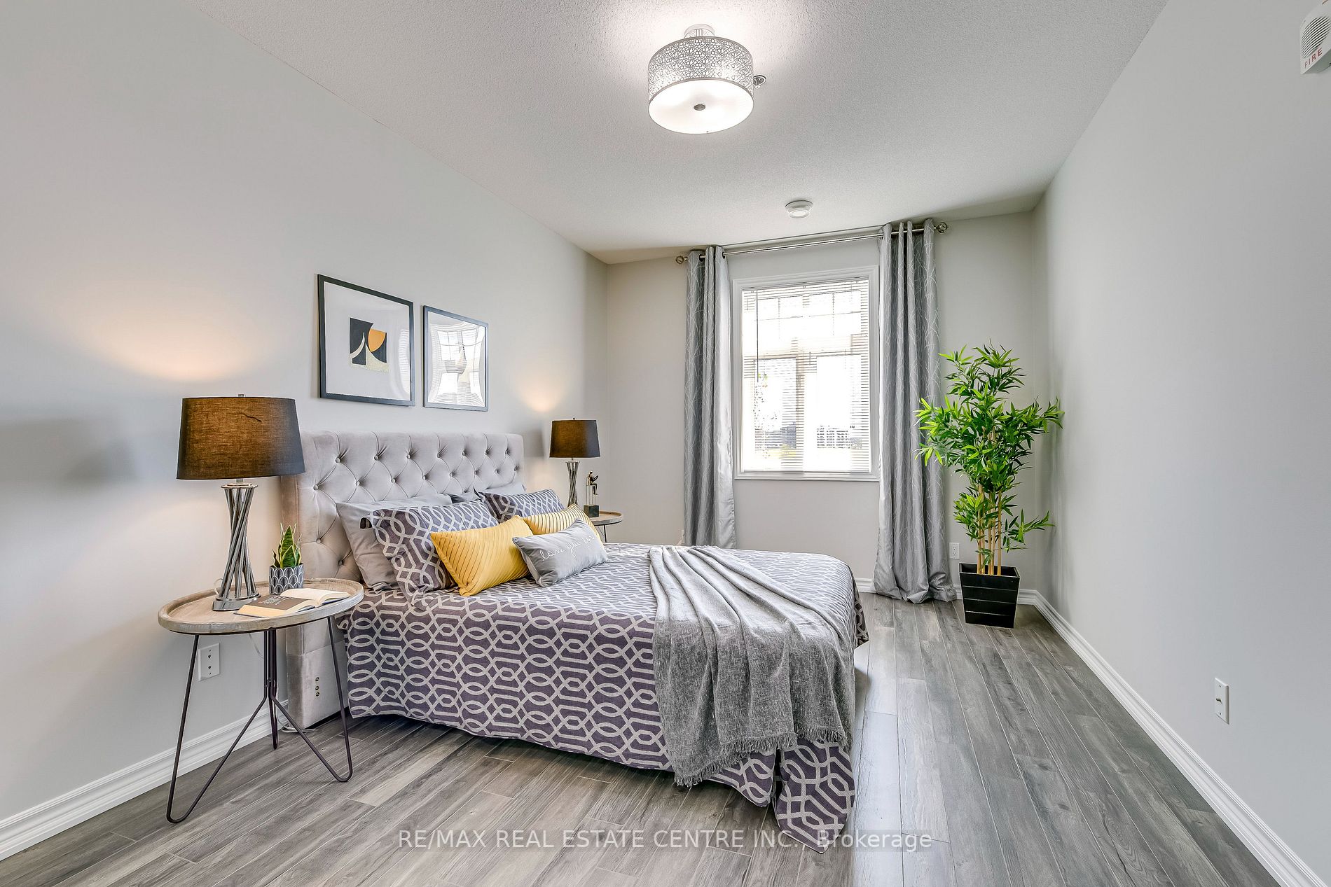 1360 Costigan Rd, #204