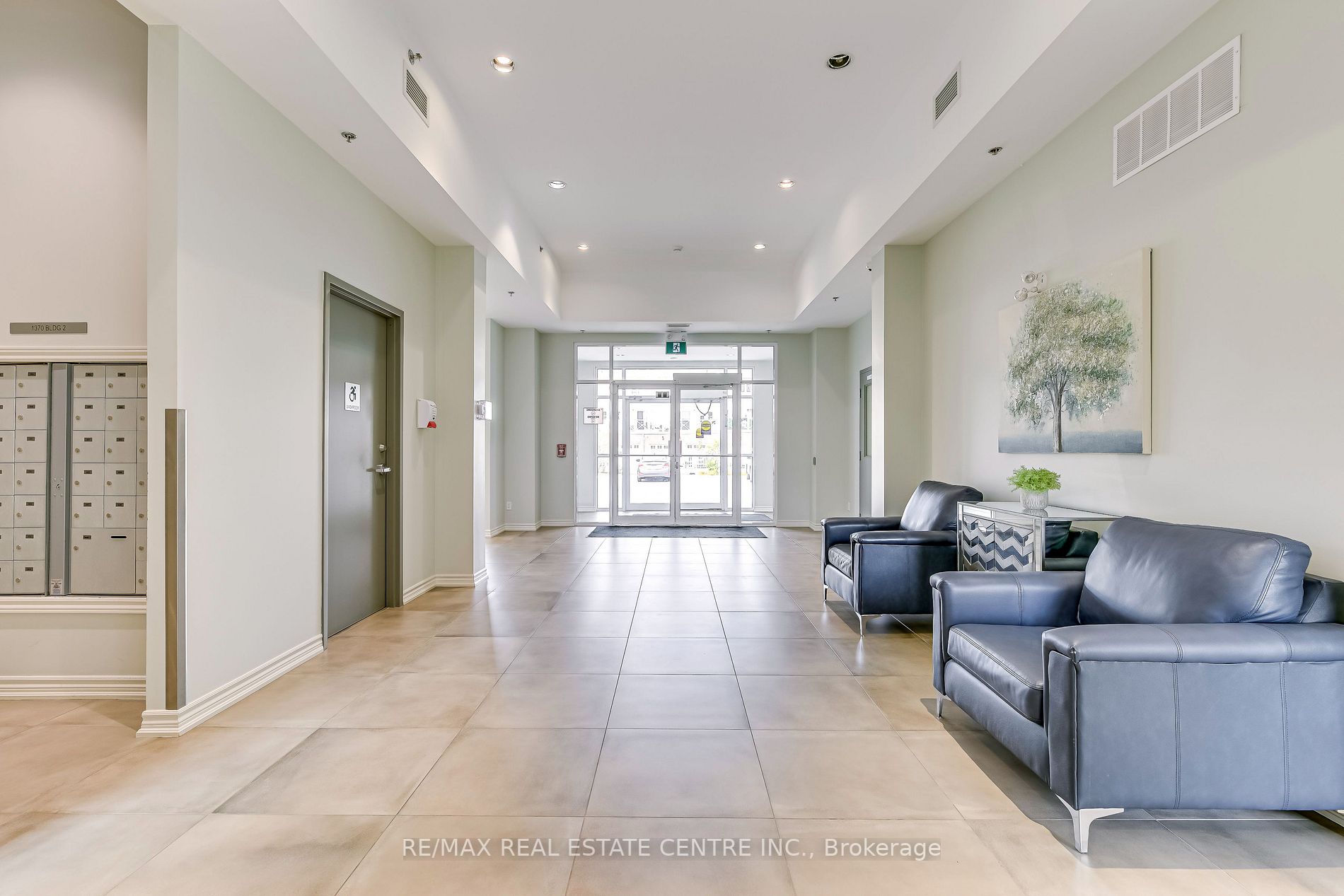 1360 Costigan Rd, #204