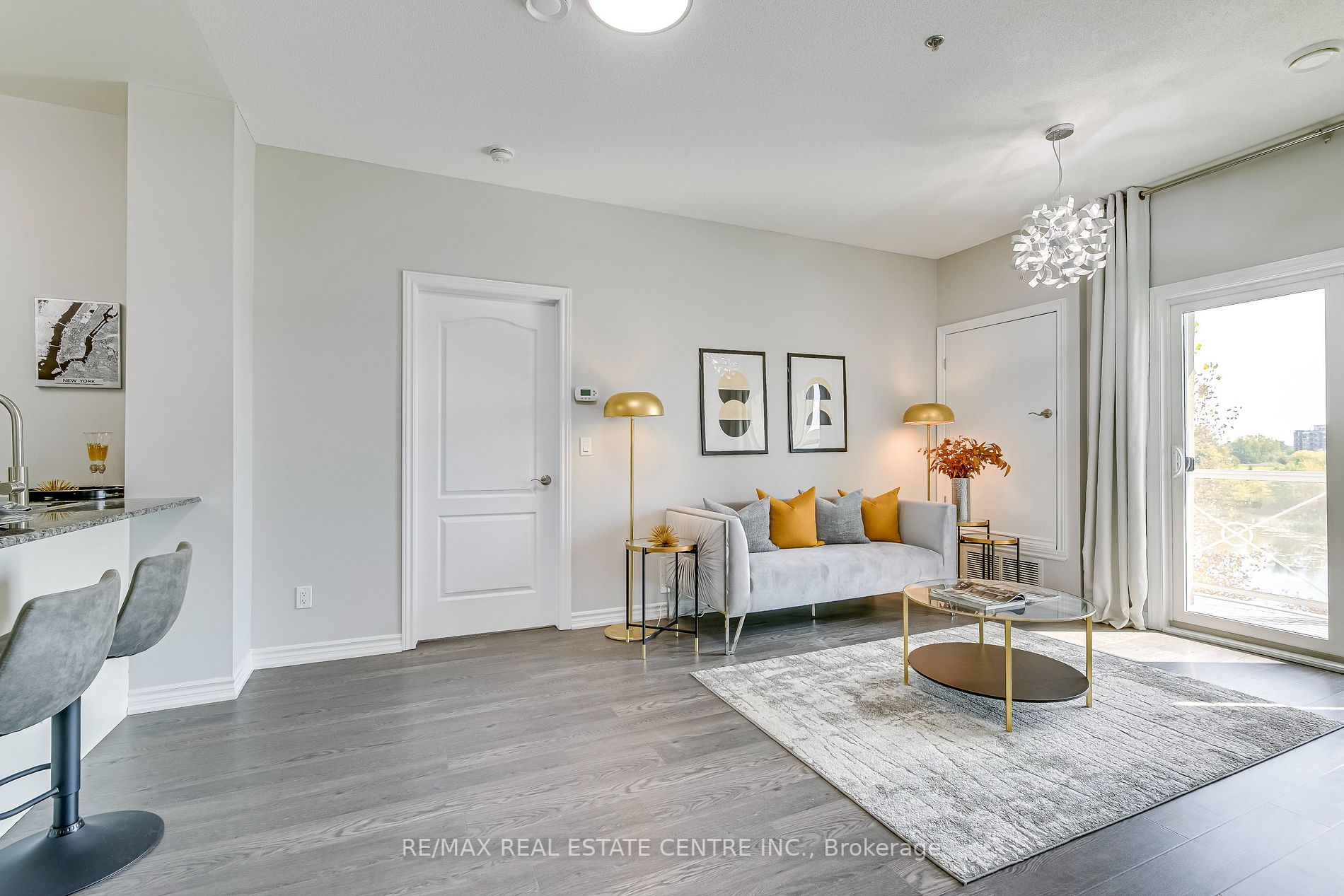 1360 Costigan Rd, #204