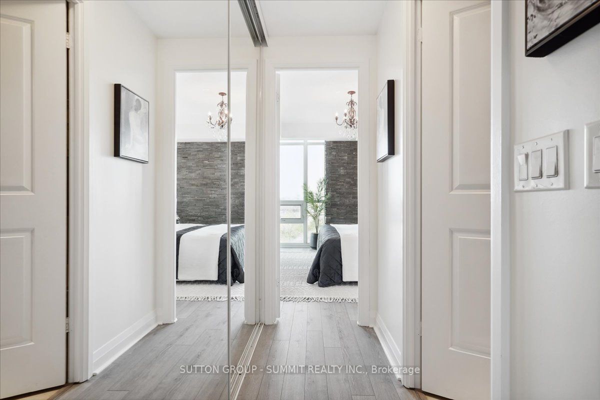 1055 Southdown Rd, #703