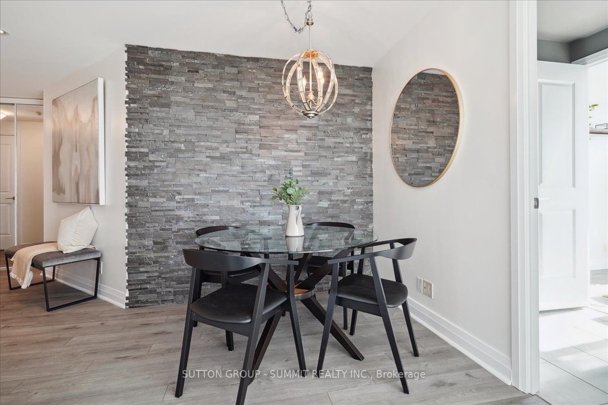 1055 Southdown Rd, #703
