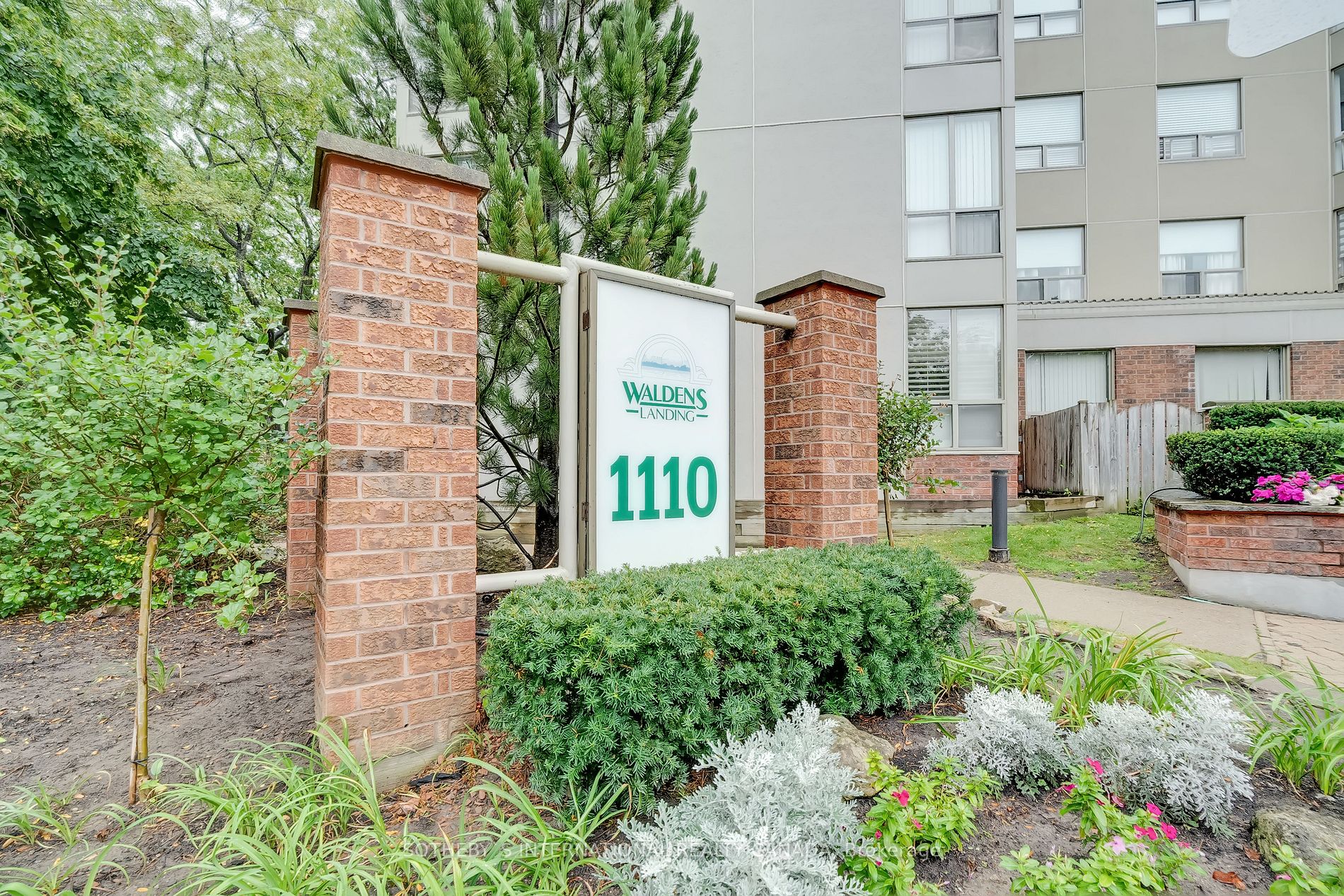 1110 Walden Circle, #507