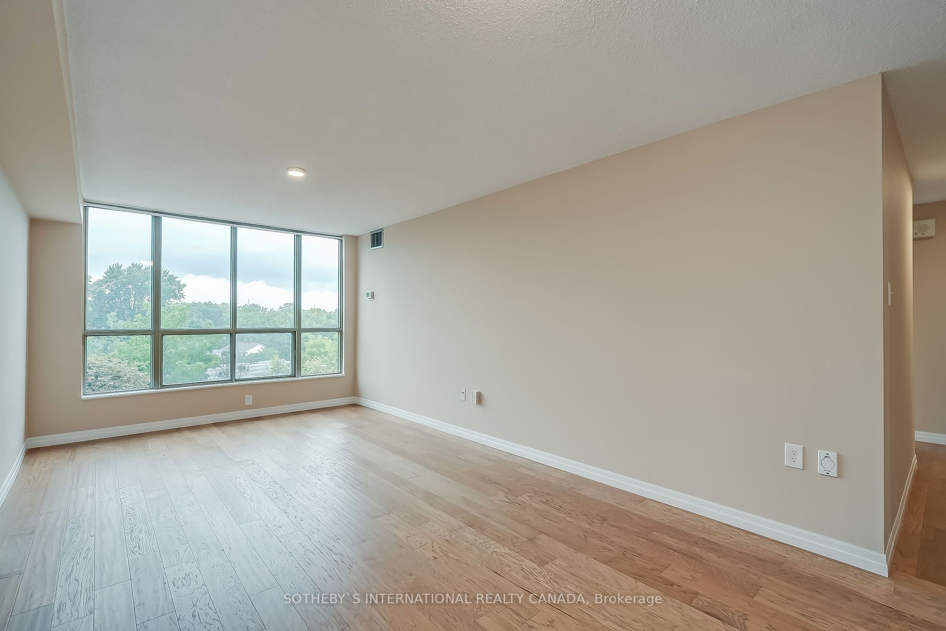 1110 Walden Circle, #507