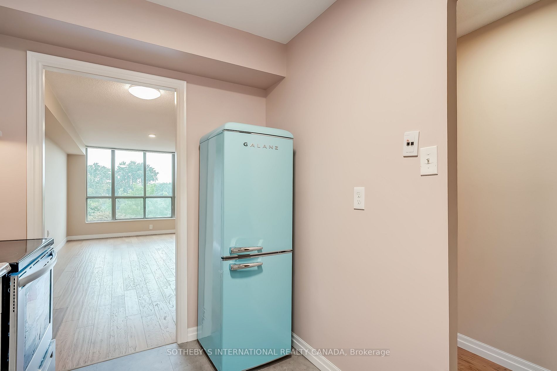 1110 Walden Circle, #507