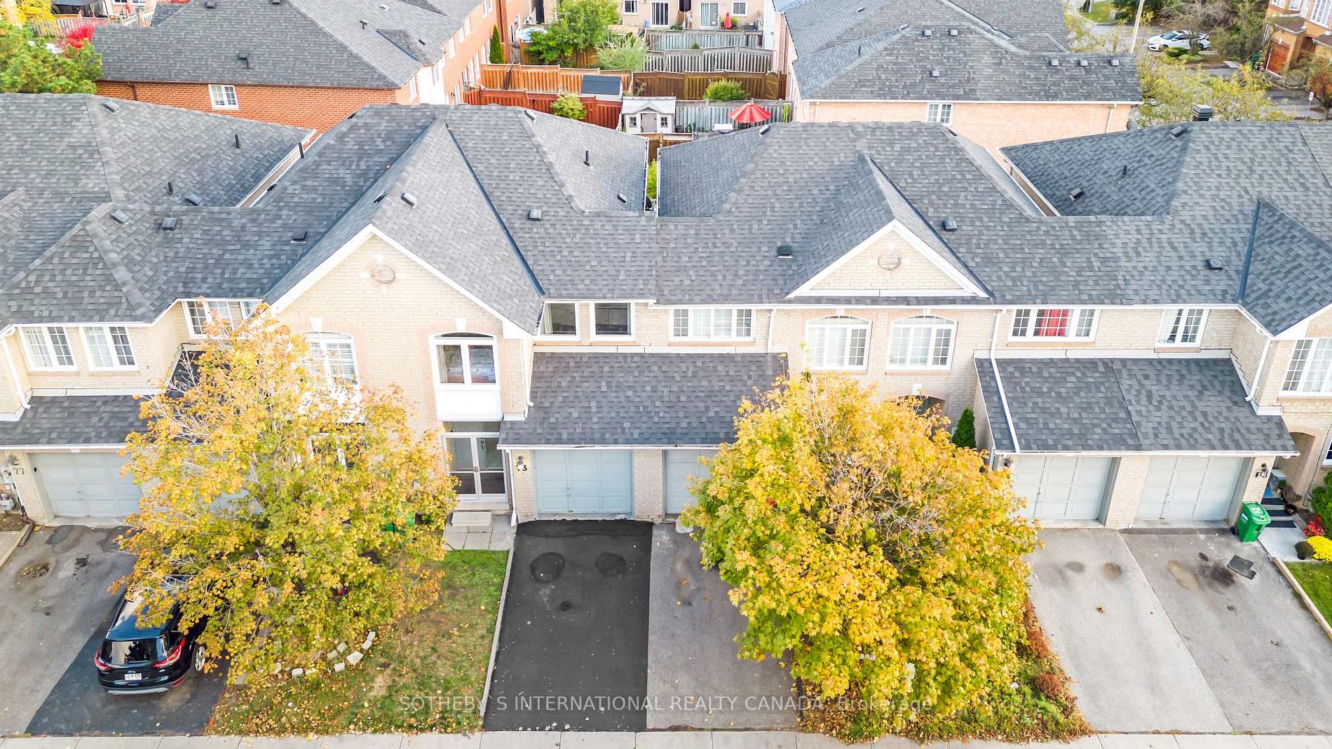 73 Kenwood Dr, #17