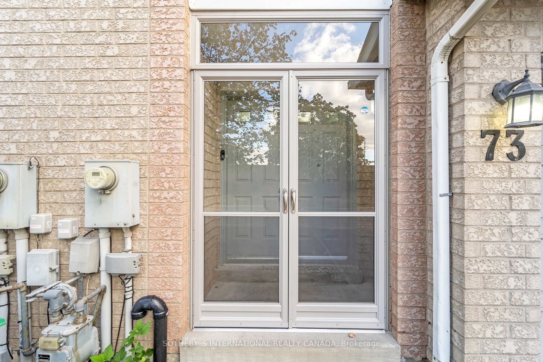 73 Kenwood Dr, #17