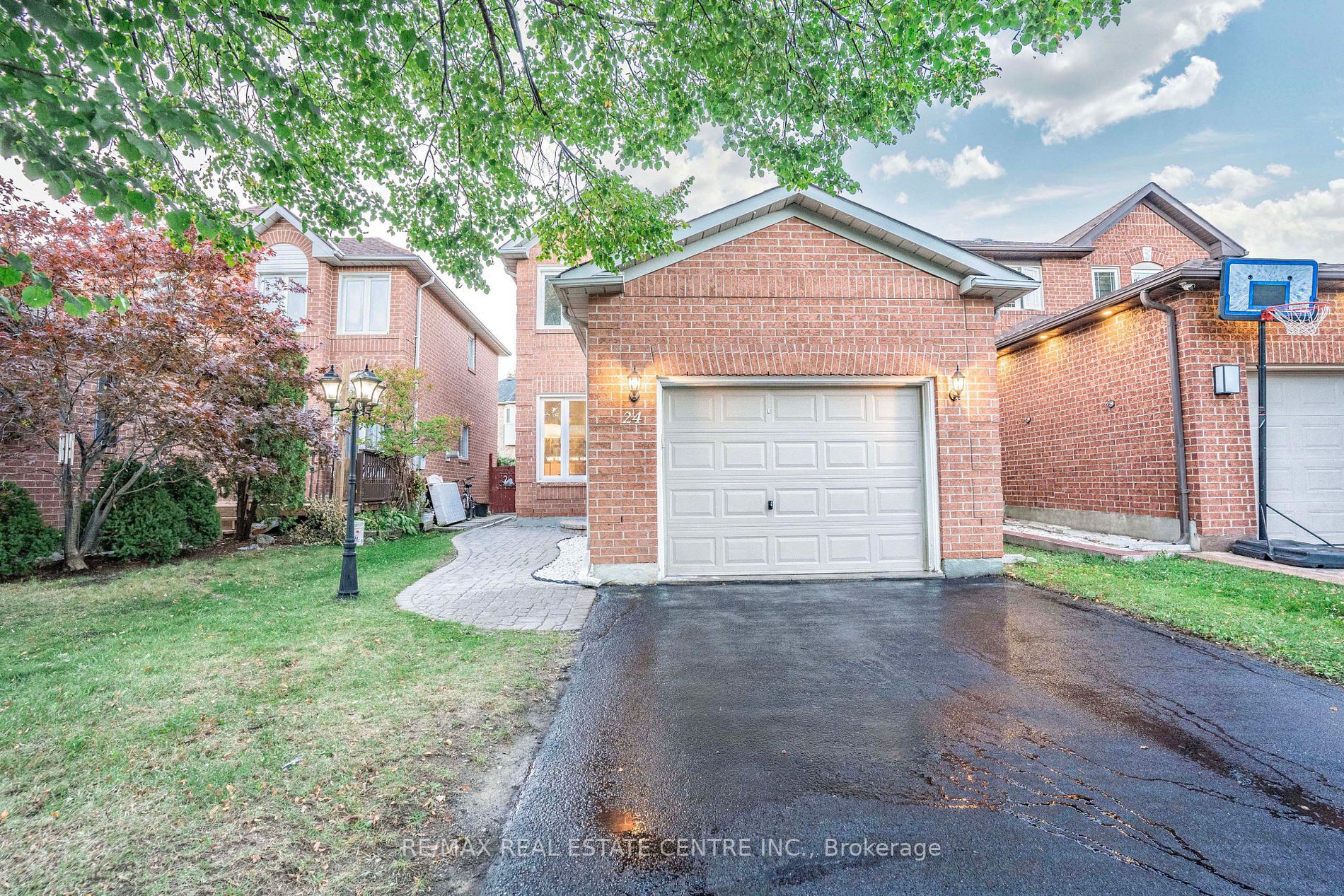 24 Richwood Cres