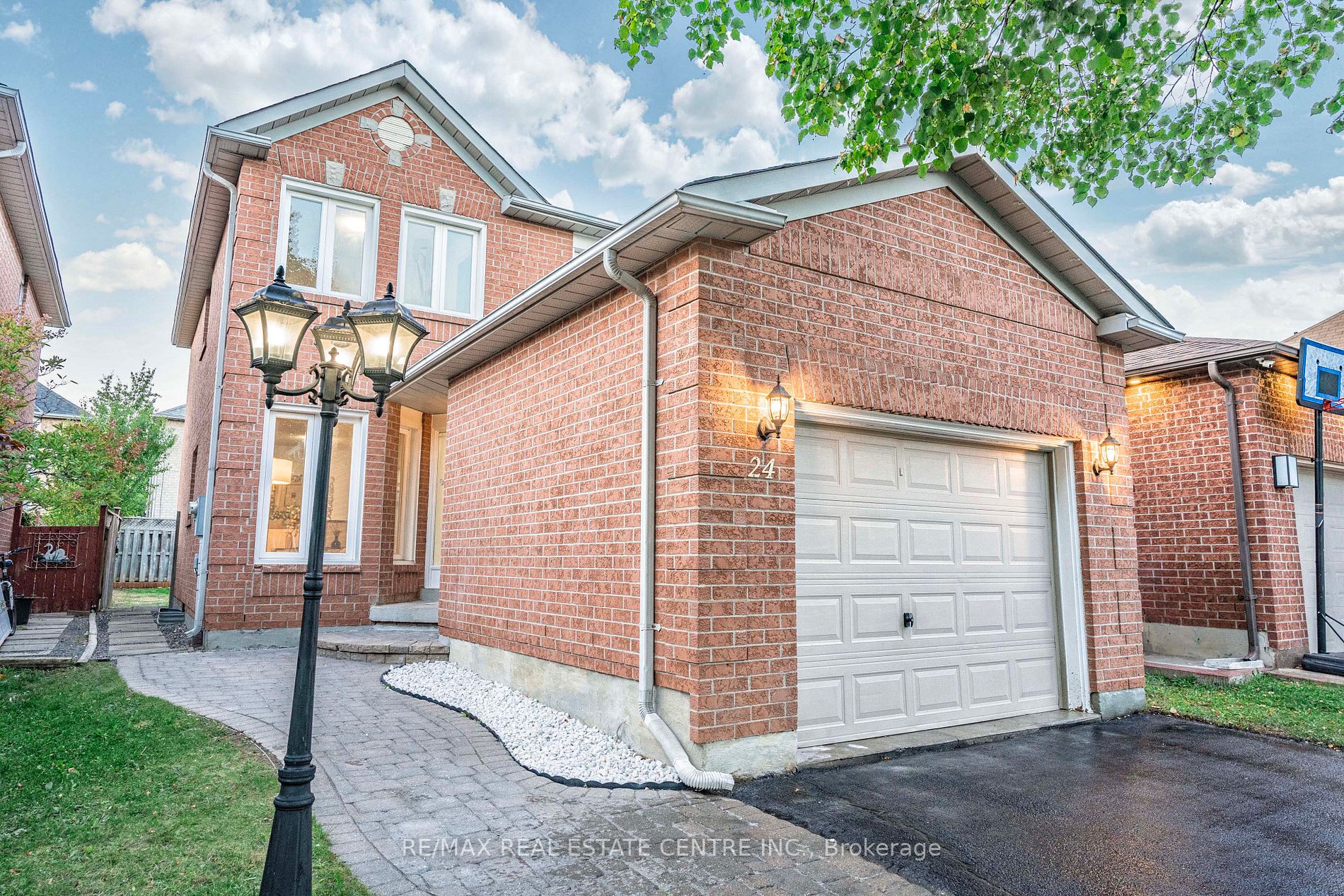 24 Richwood Cres