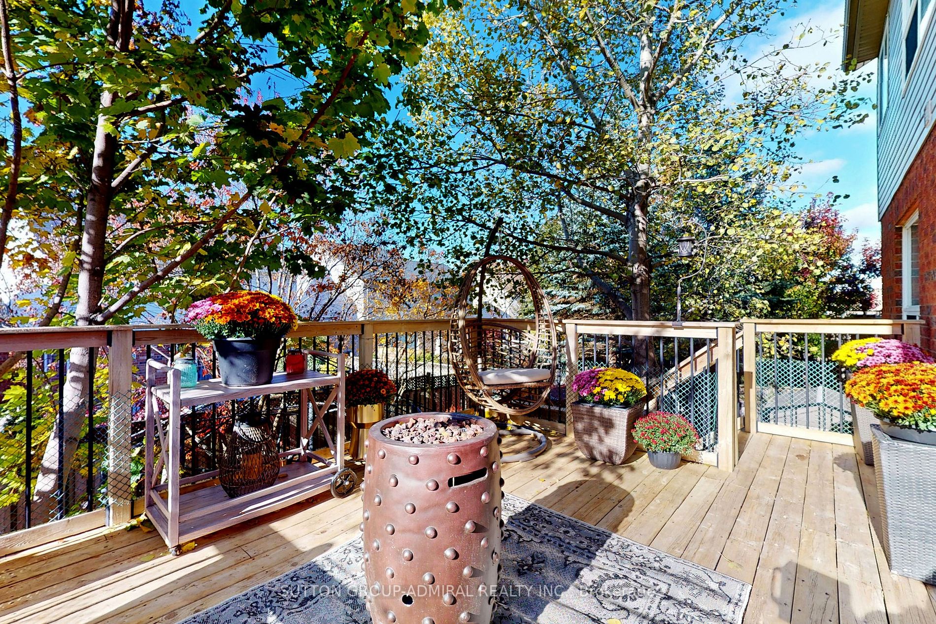 8 Clarke Avenue