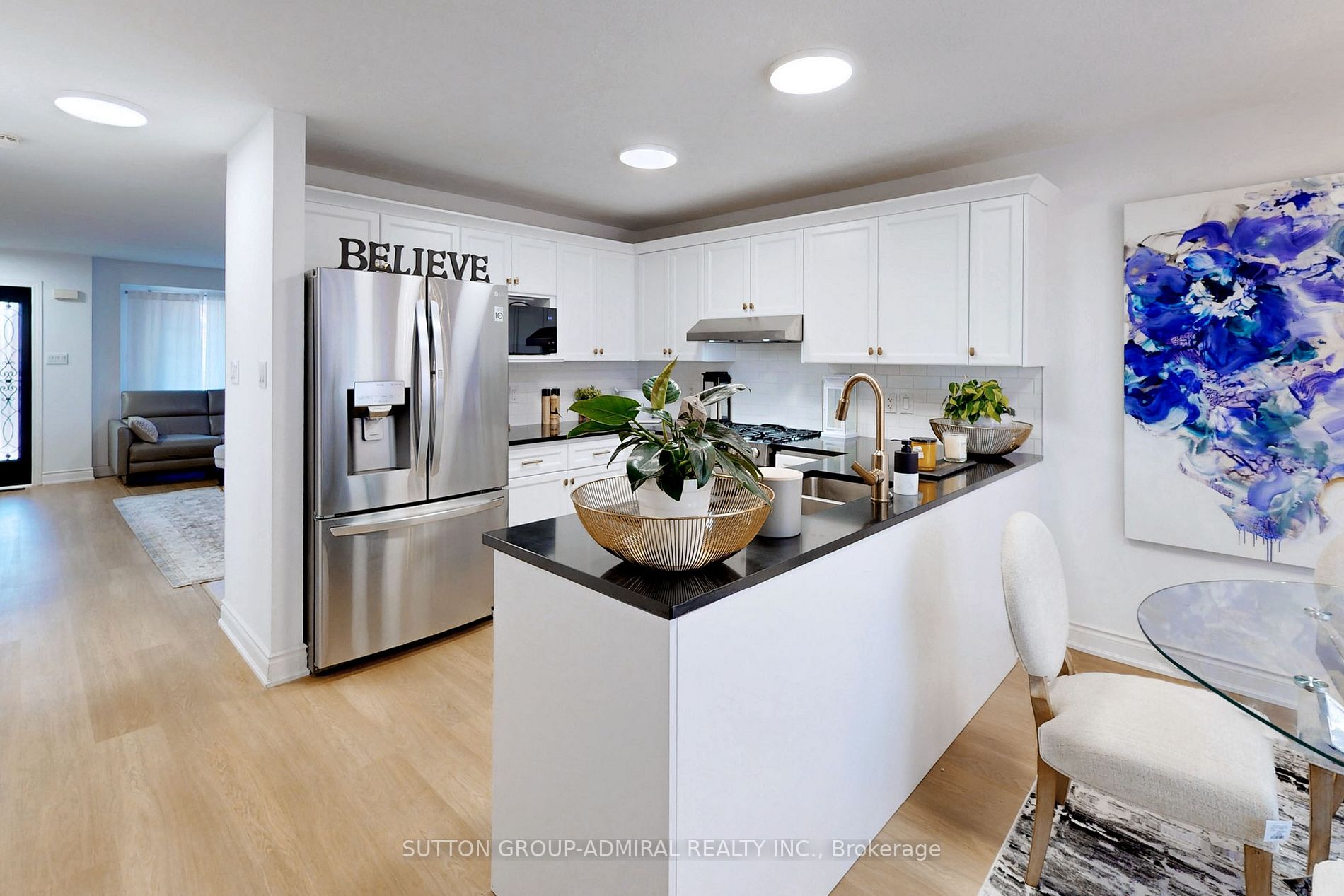 8 Clarke Avenue