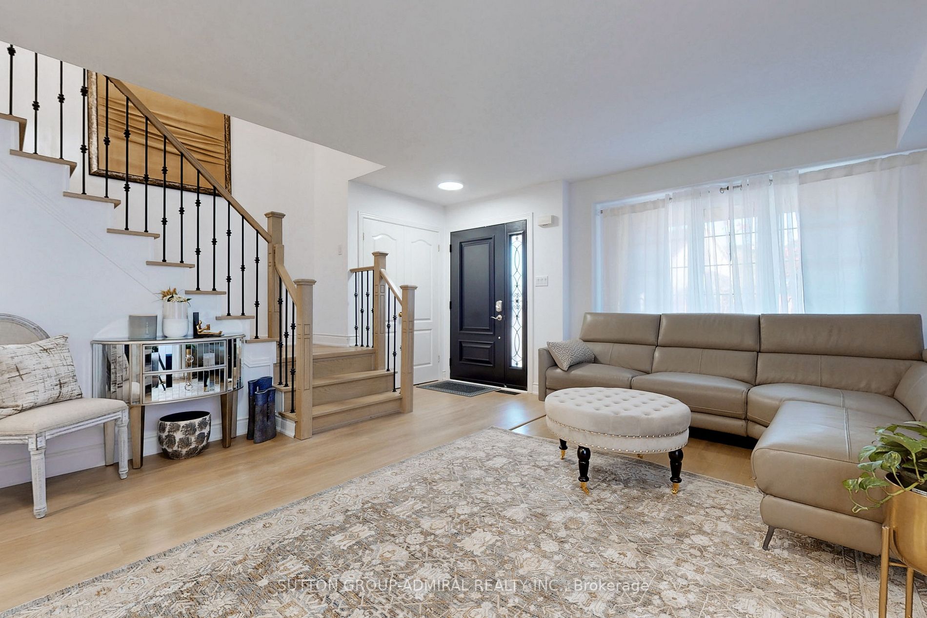 8 Clarke Avenue