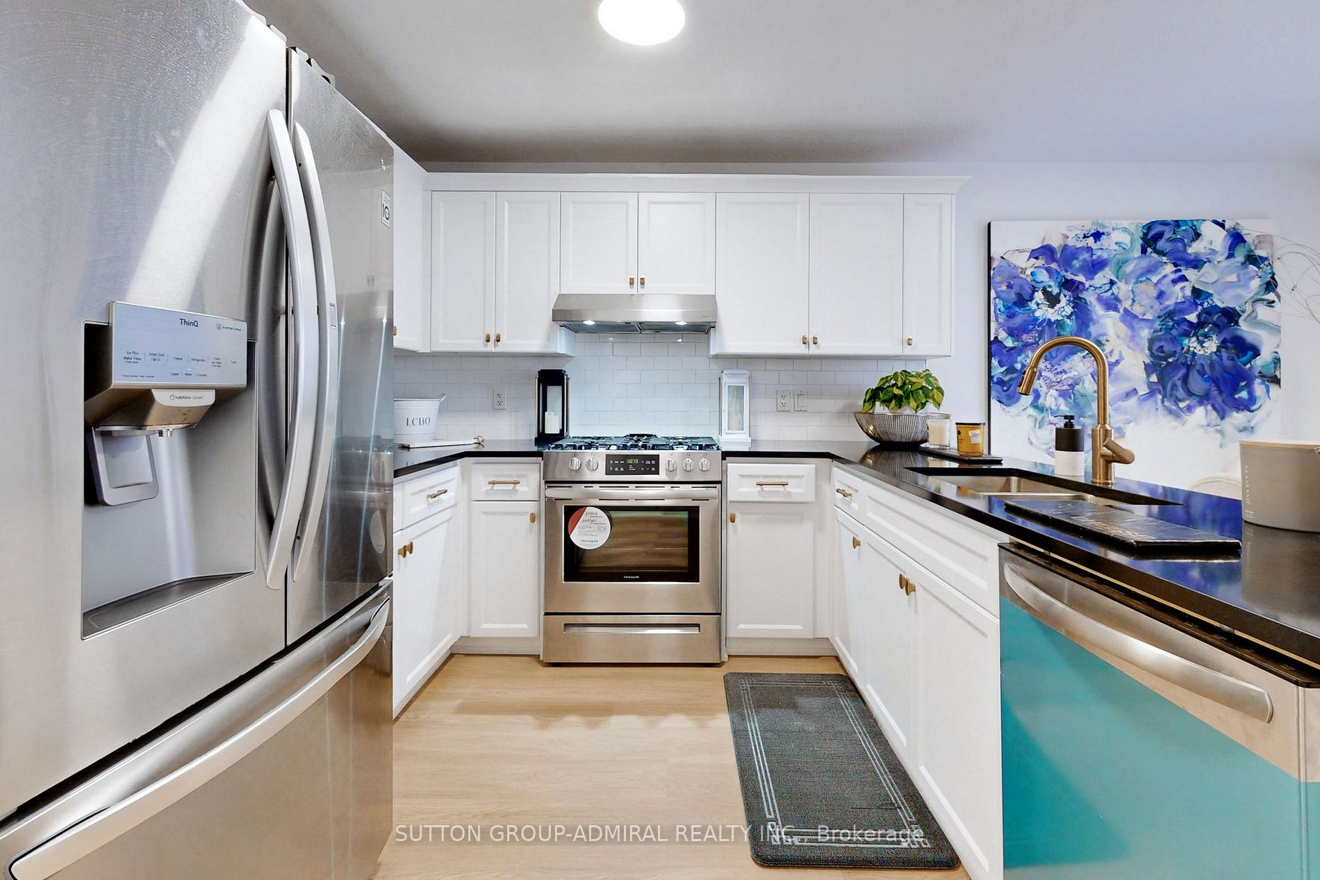 8 Clarke Avenue