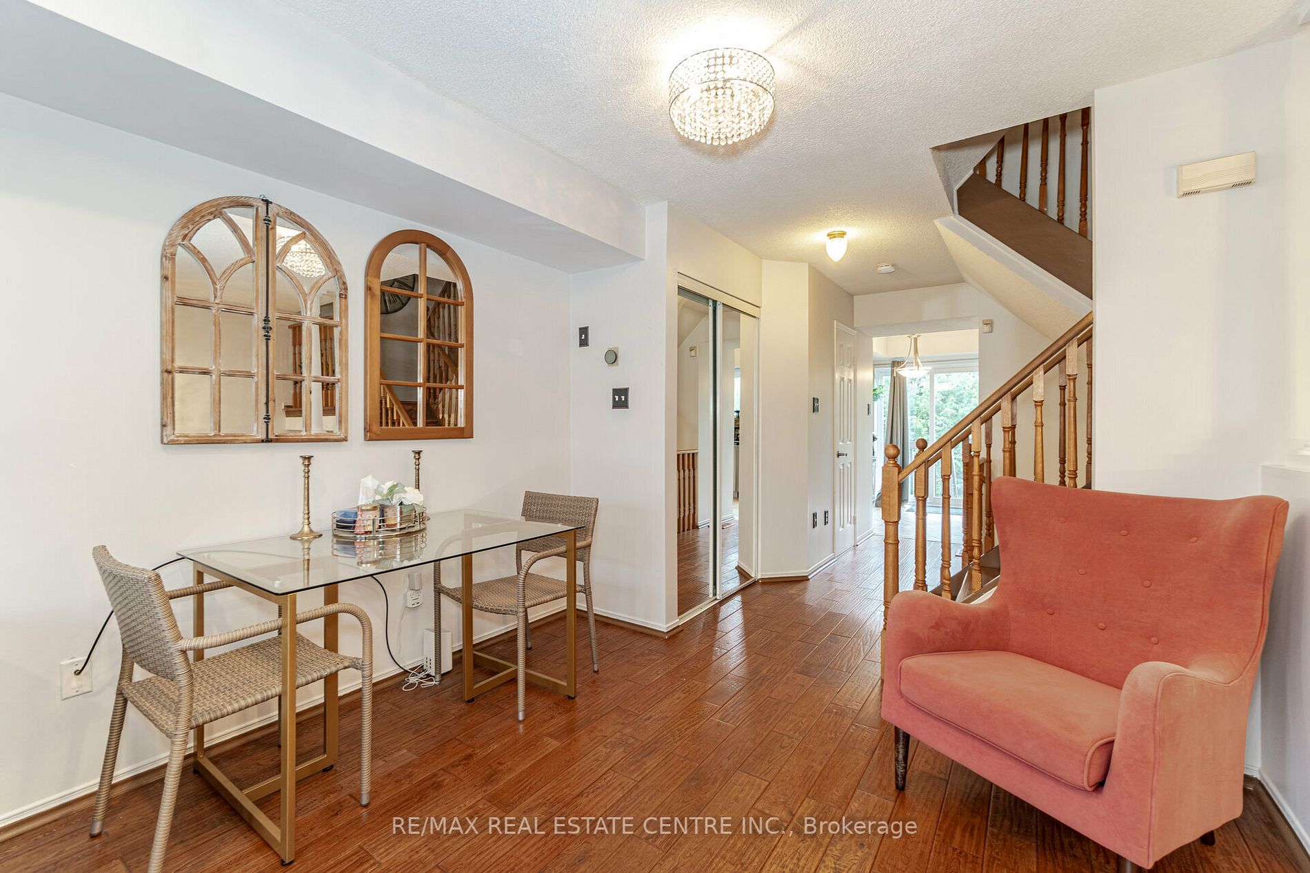1050 Bristol Rd W, #32