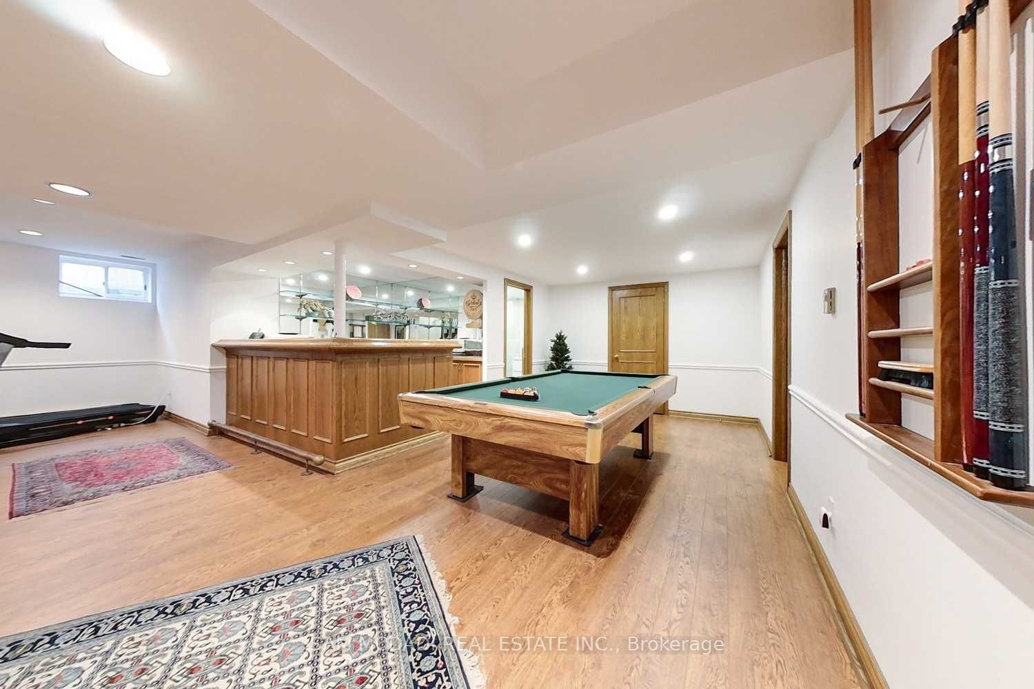 1100 Geran Cres