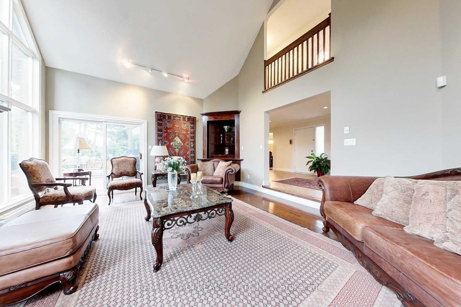 1100 Geran Cres