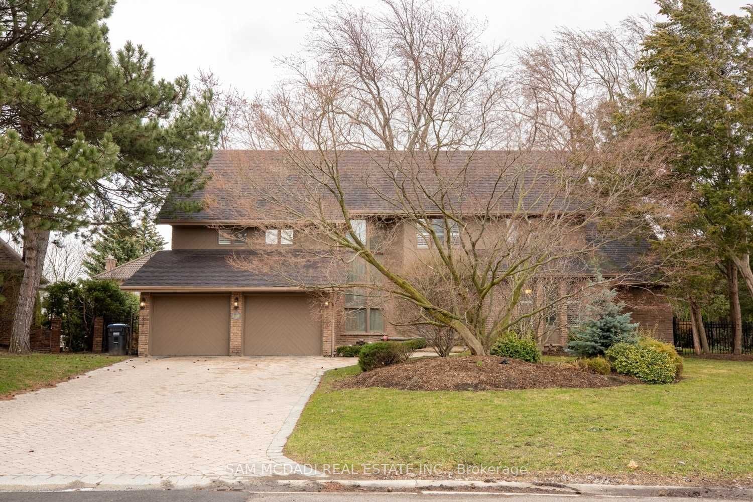 1100 Geran Cres