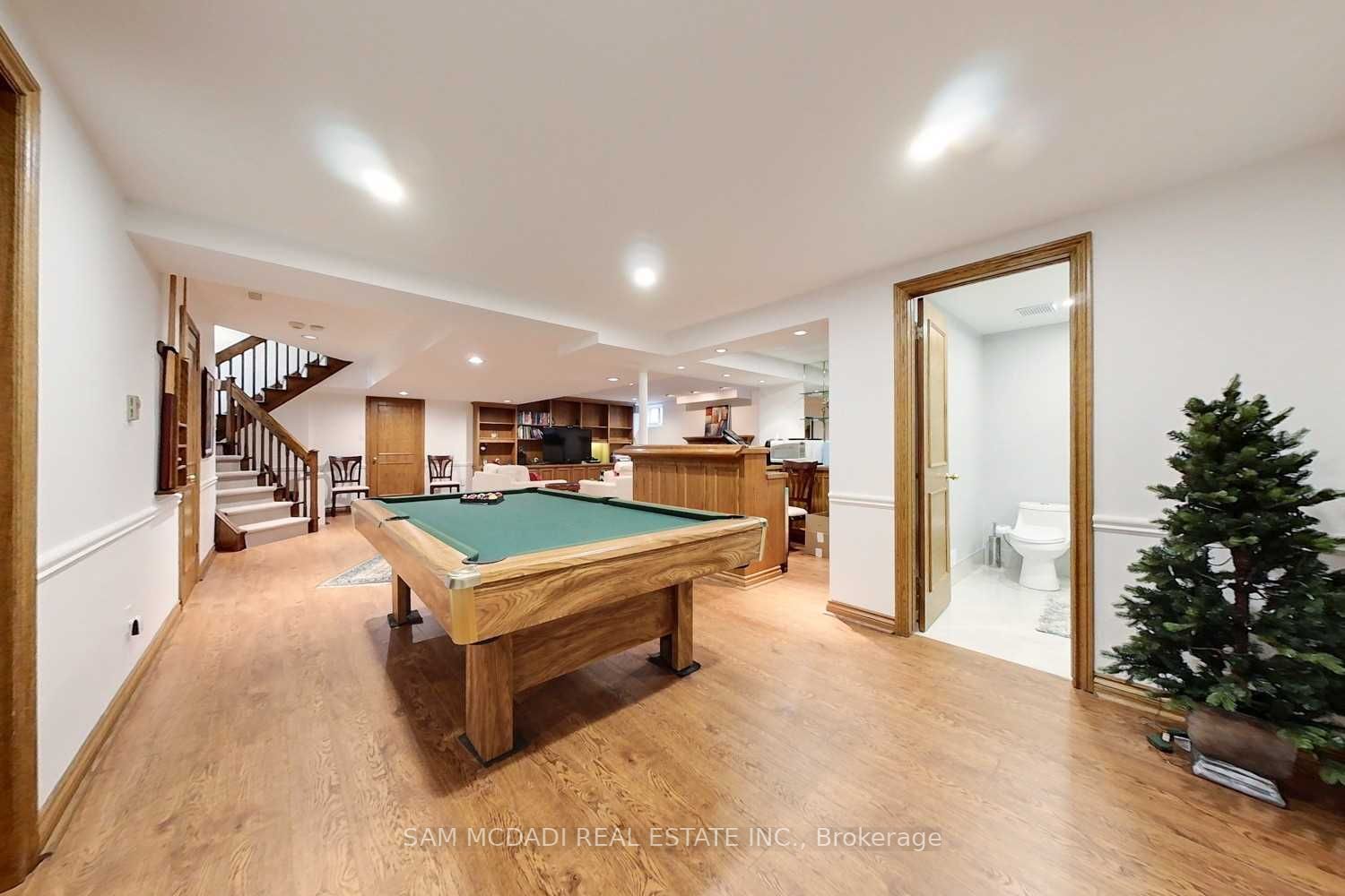 1100 Geran Cres