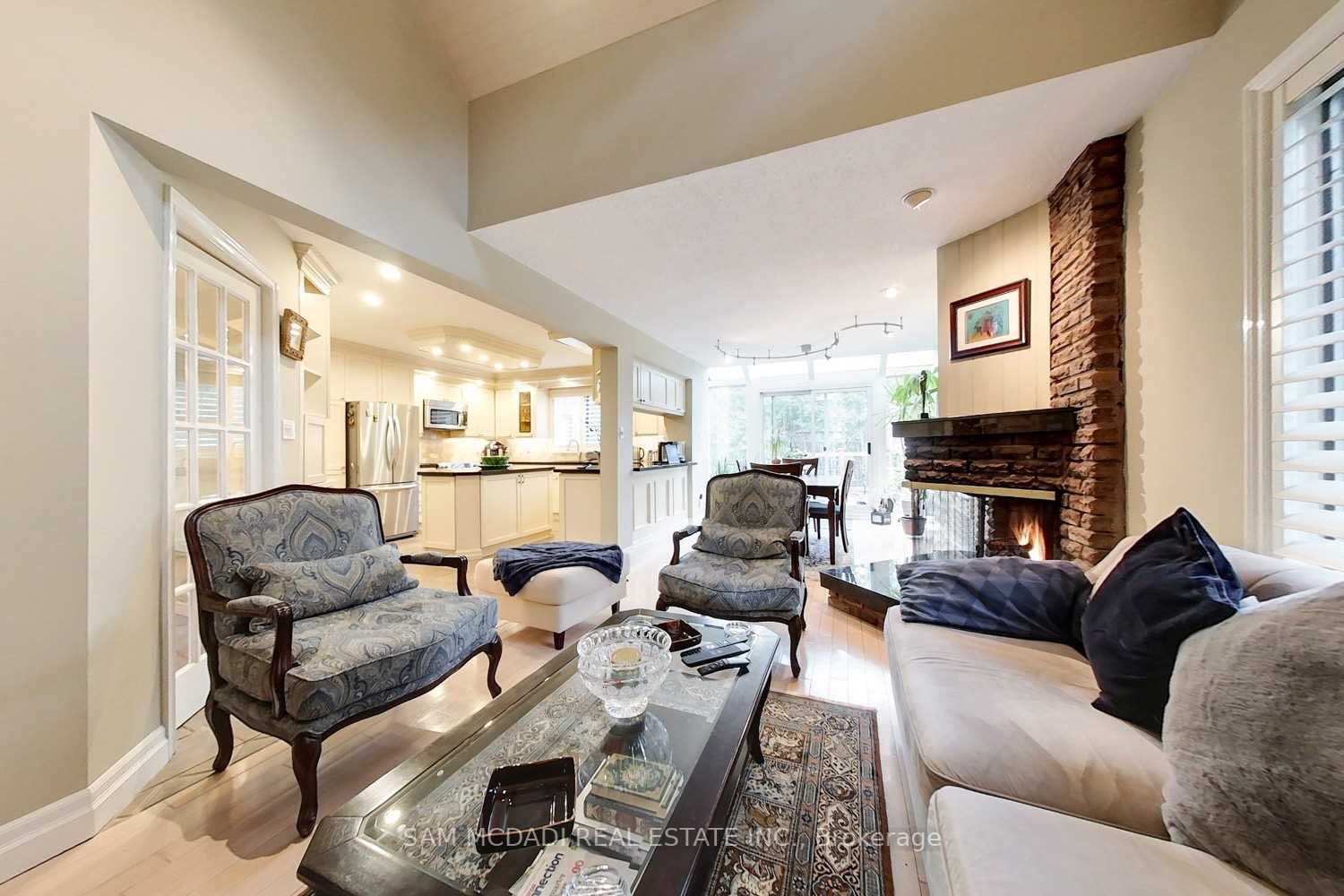 1100 Geran Cres