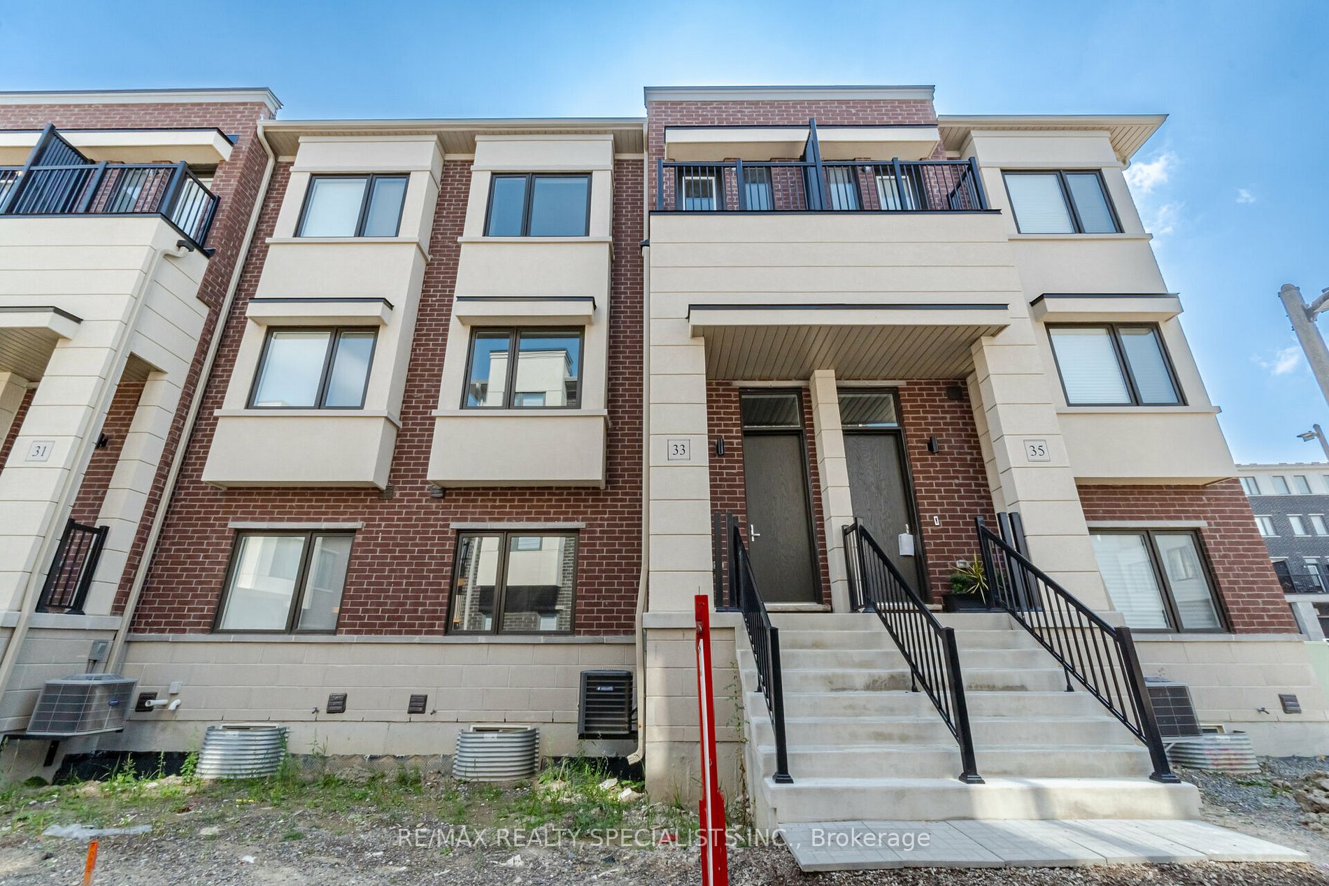 33 Lambert Lane