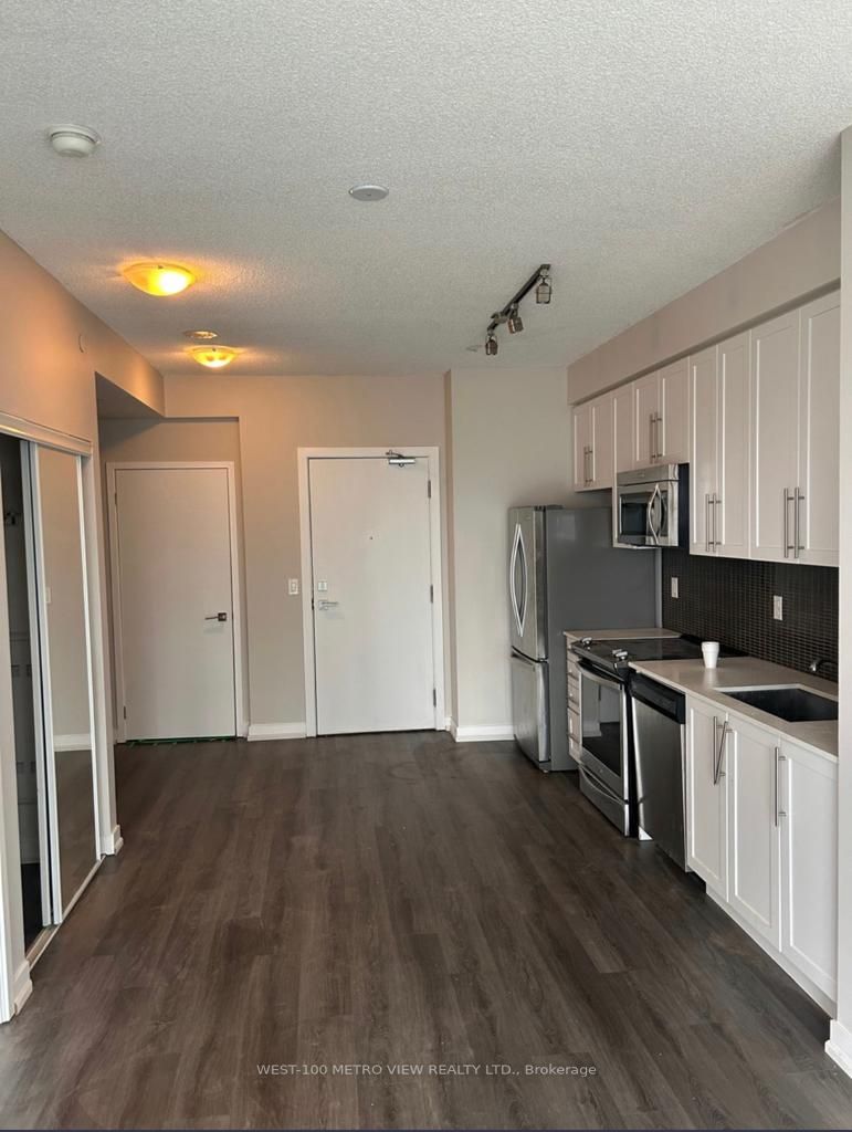 859 The Queensway, #710