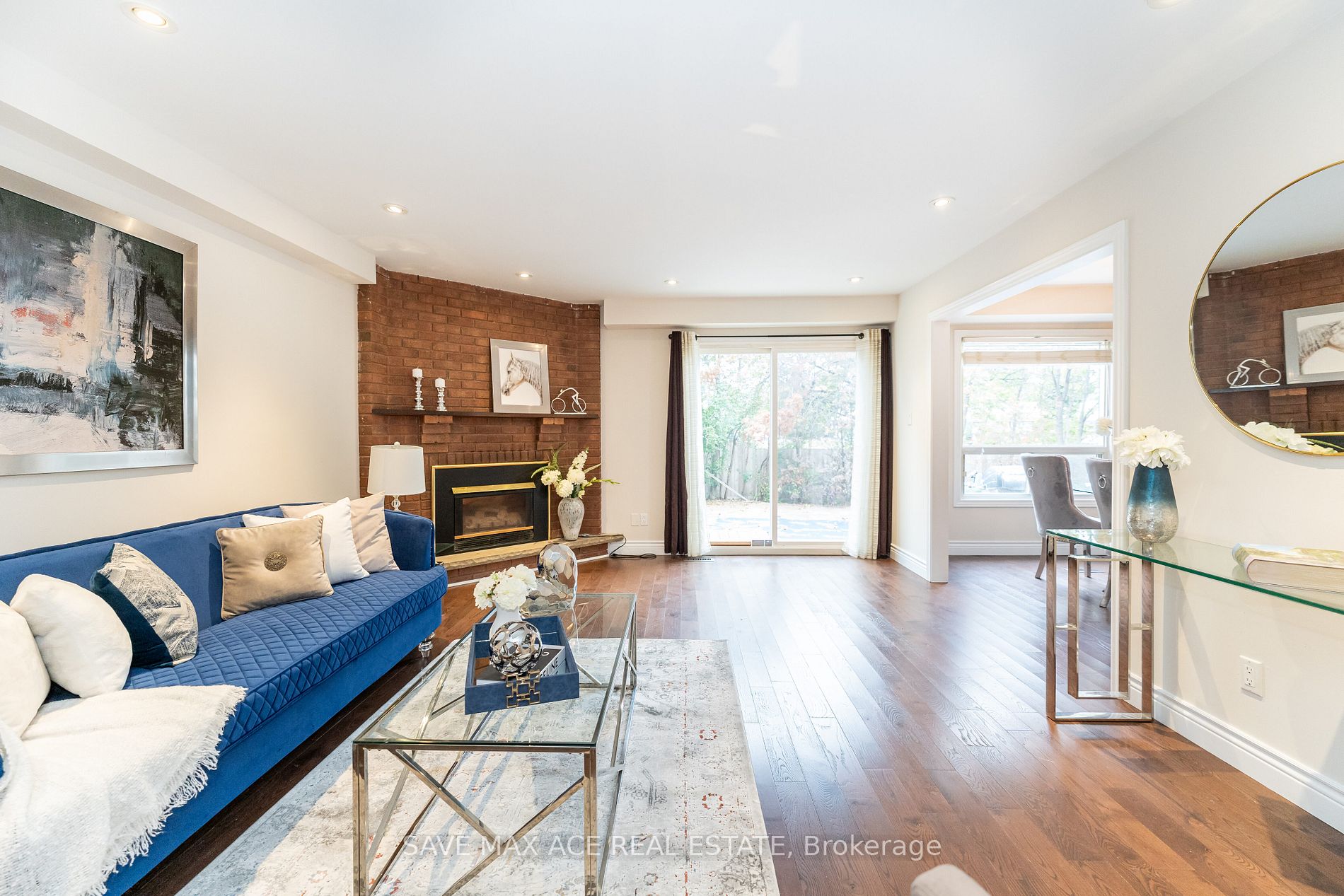44 Terryhill Sq