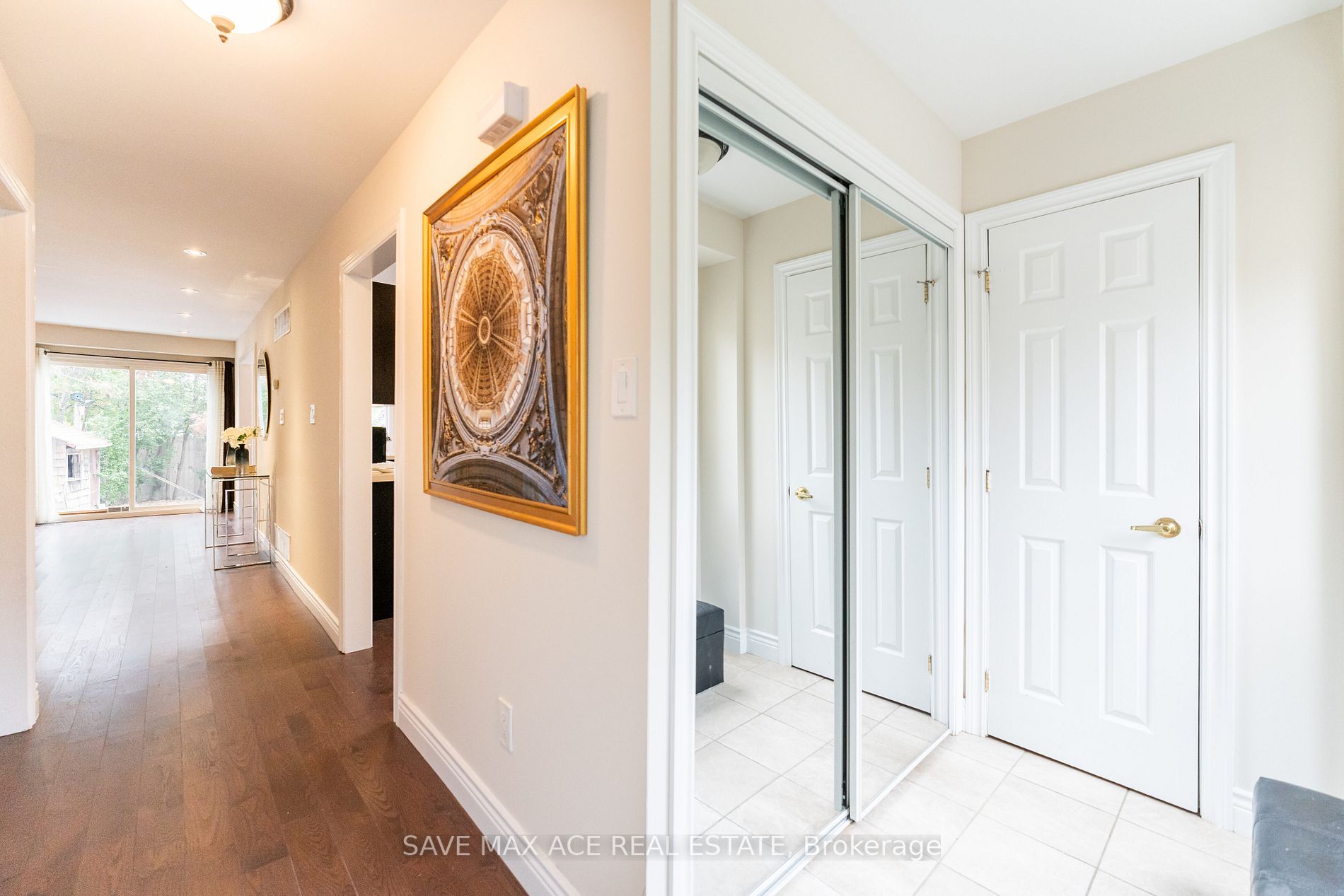 44 Terryhill Sq