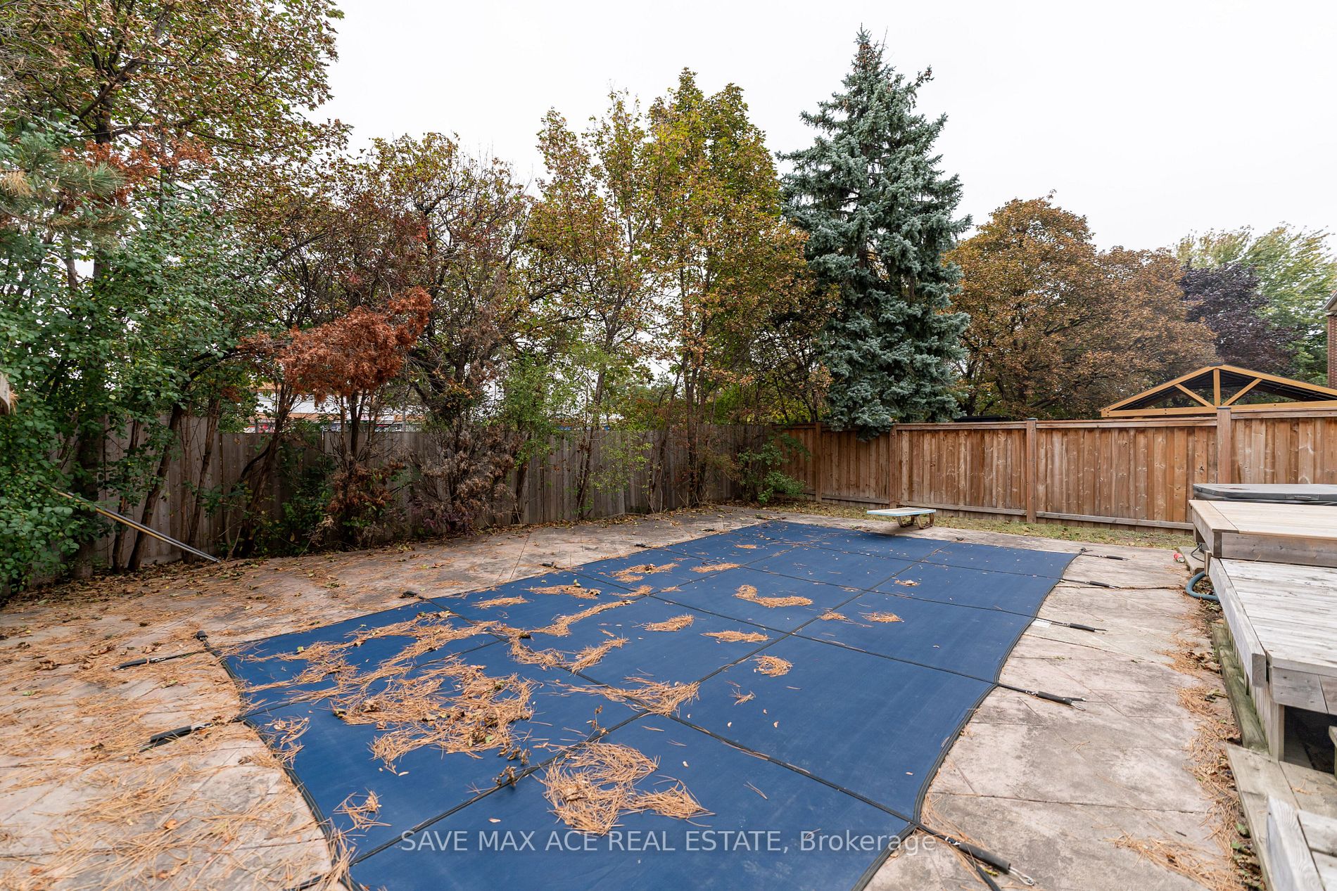 44 Terryhill Sq