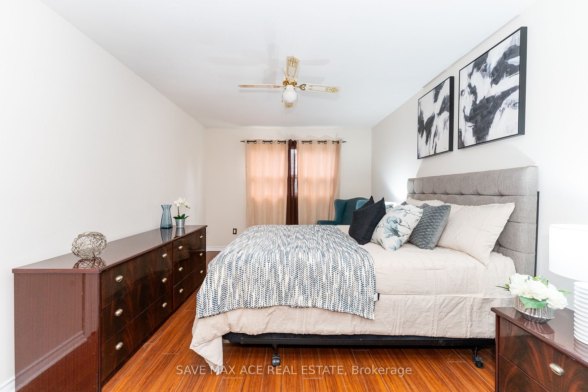 44 Terryhill Sq