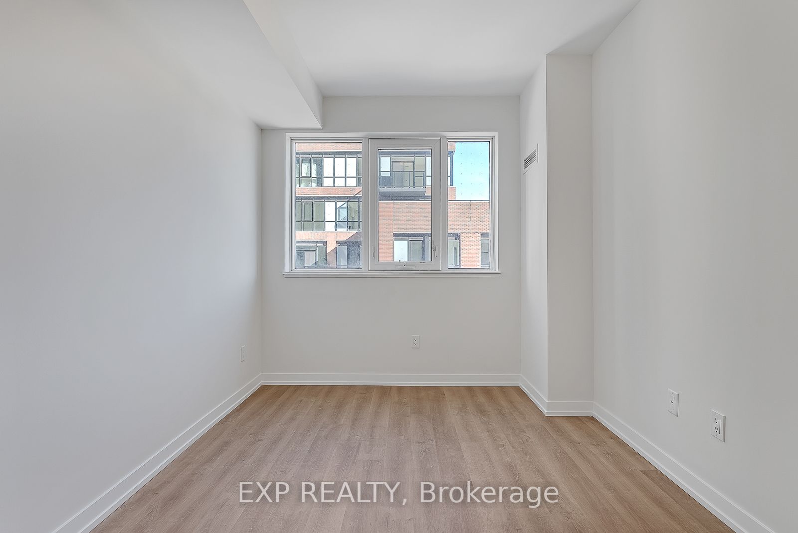 2300 St. Clair Ave W, #311