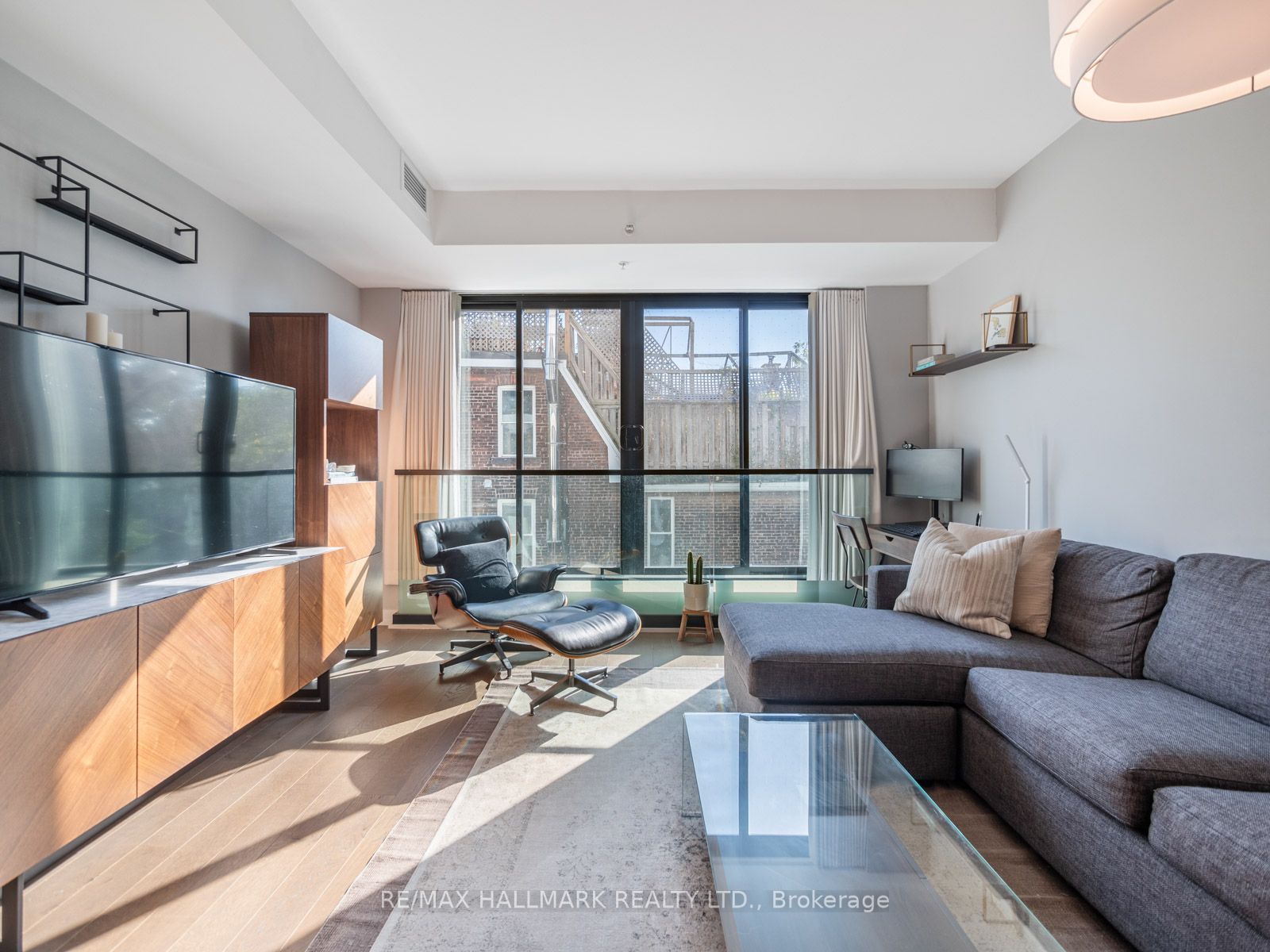 530 Indian Grove, #318