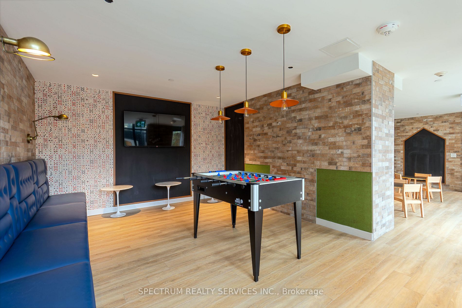 2300 St Clair Ave W, #709