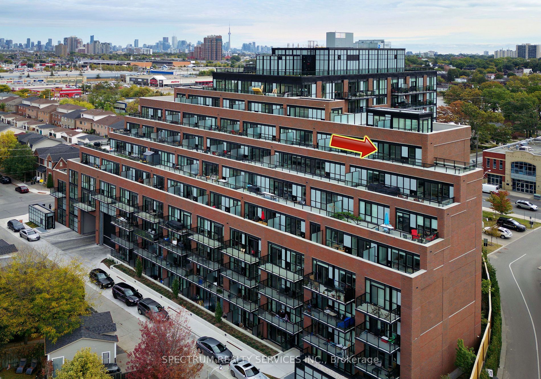 2300 St Clair Ave W, #725