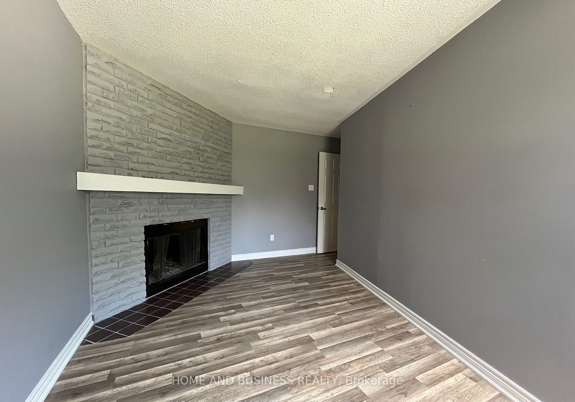 6065 Montevideo Rd, #Lower