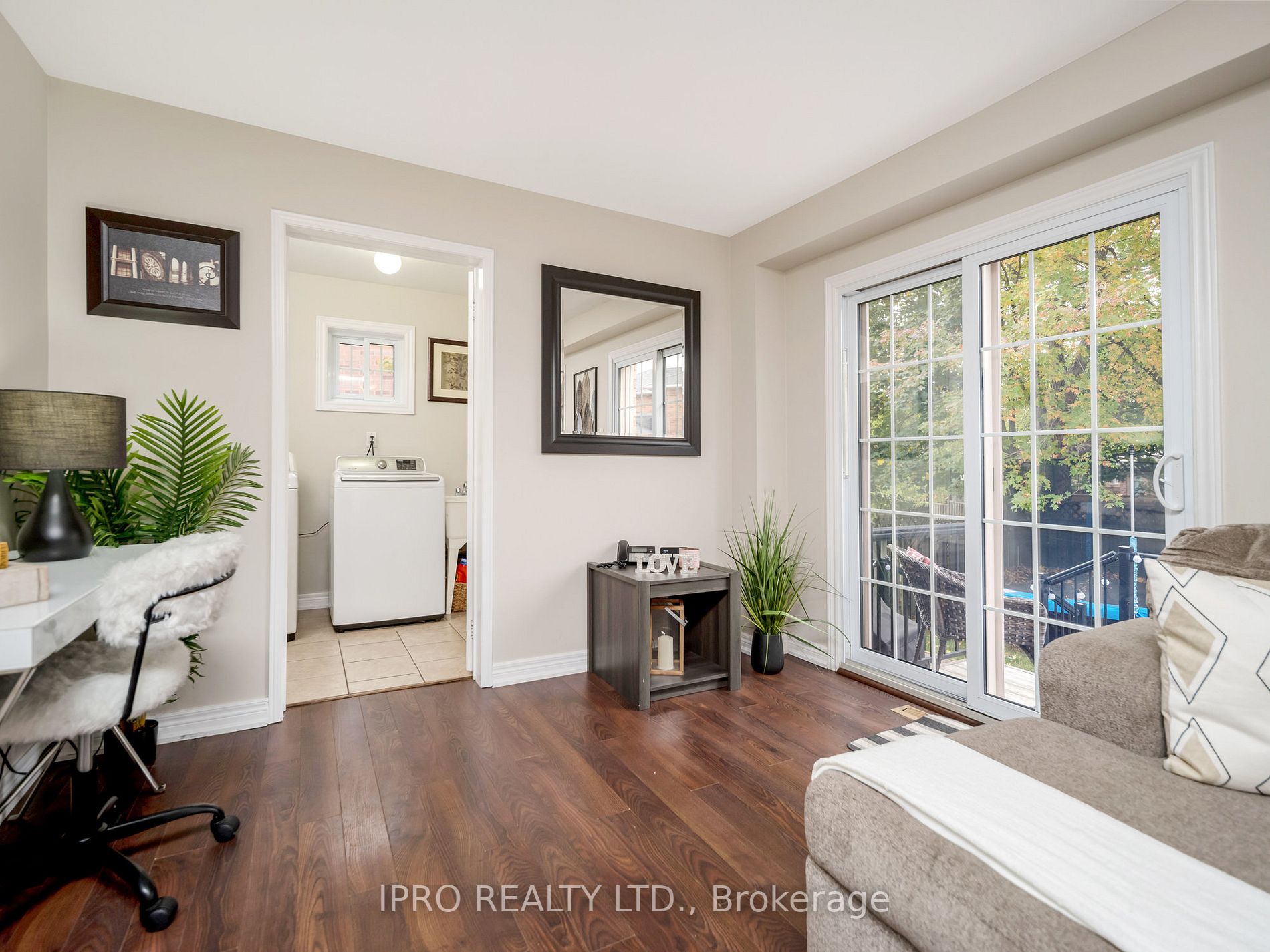 38 Birchway Place