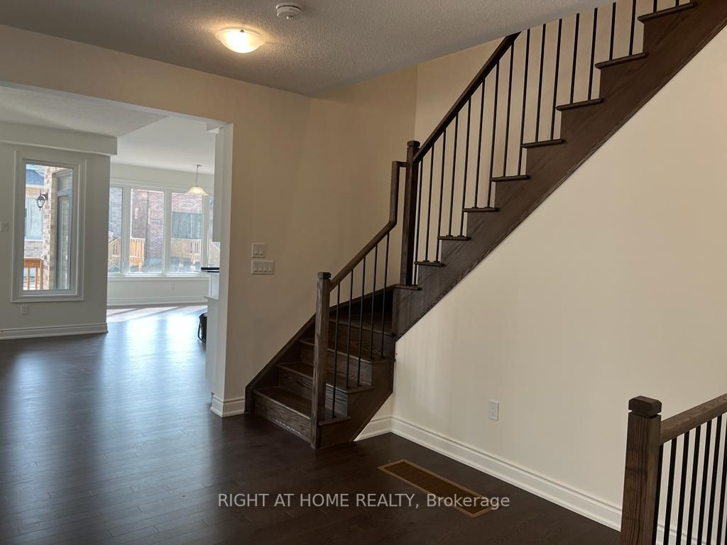 12 Ixworth Circle